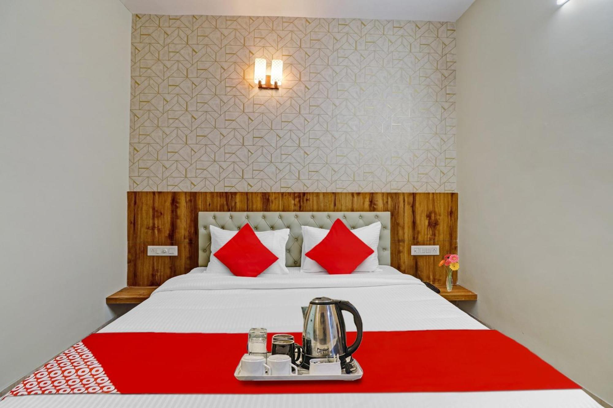 Super Collection O Global Near Kengeri Bus Terminal Metro Station Bangalore