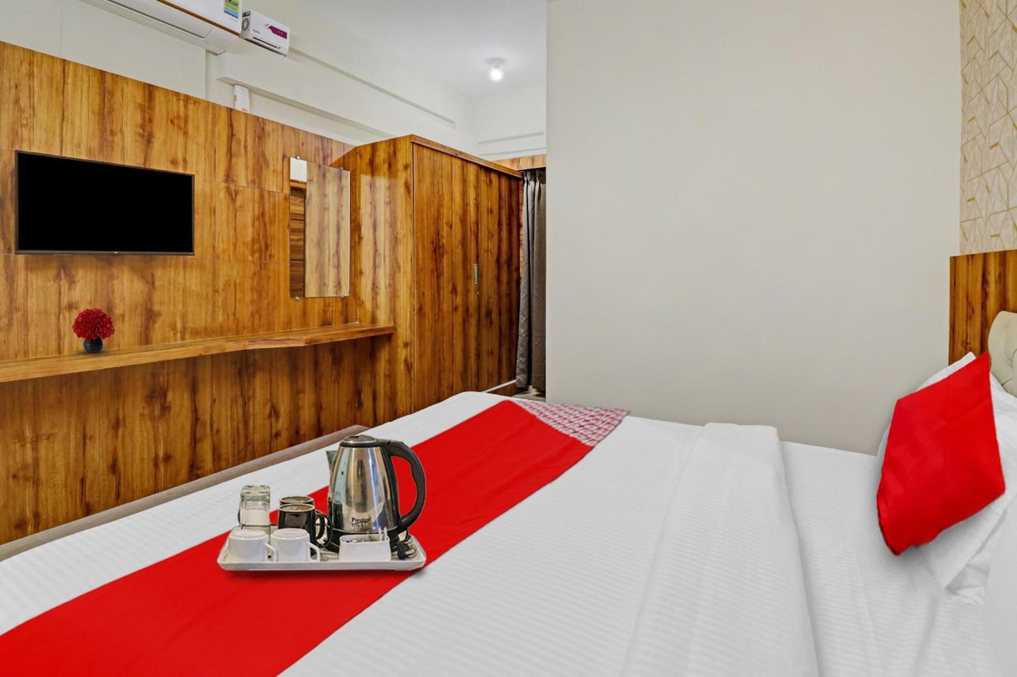 Super Collection O Global Near Kengeri Bus Terminal Metro Station Hotel 4*