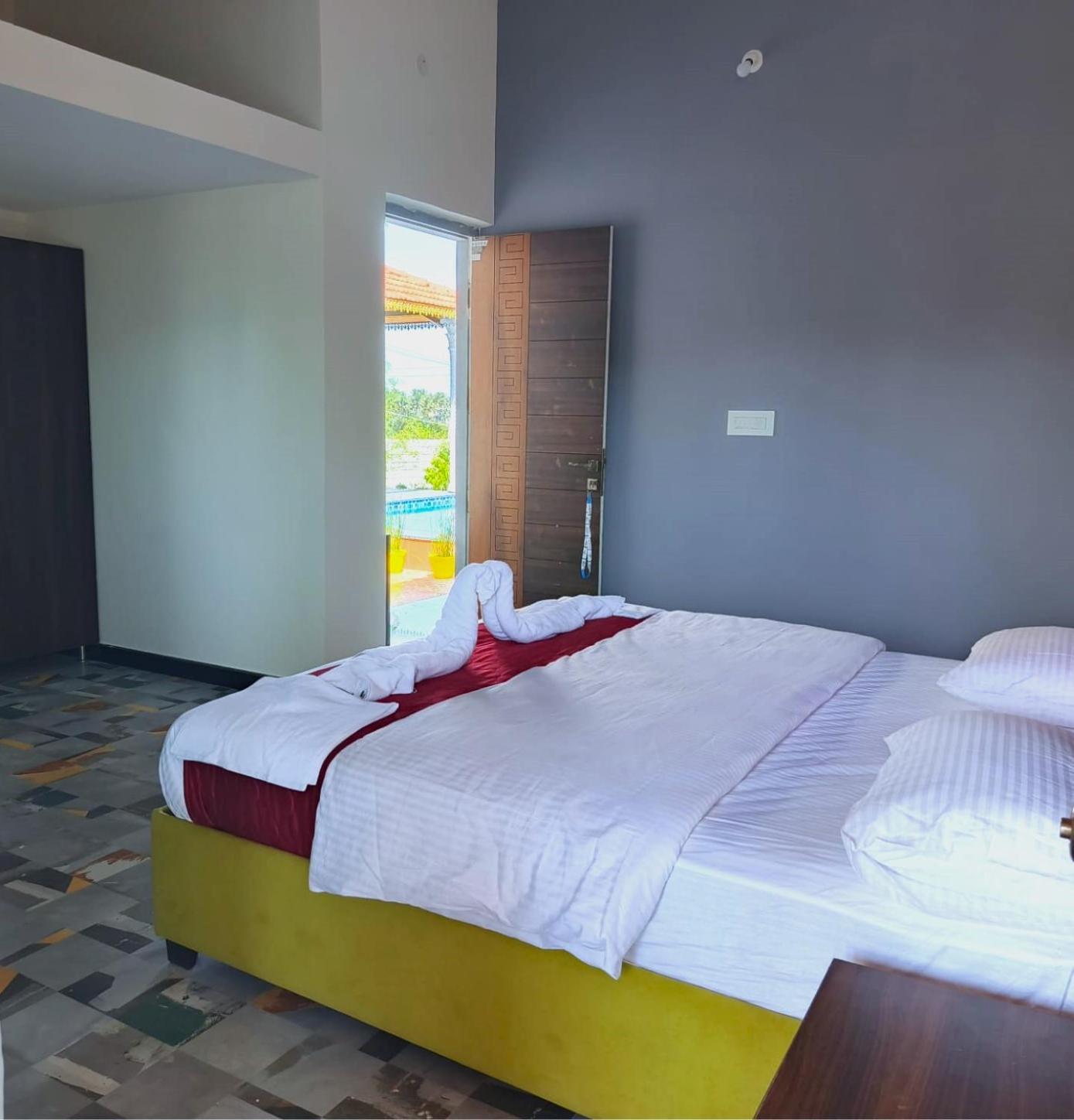 Raj Kuteera Farm stay *