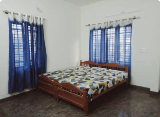 2-4 Homestay