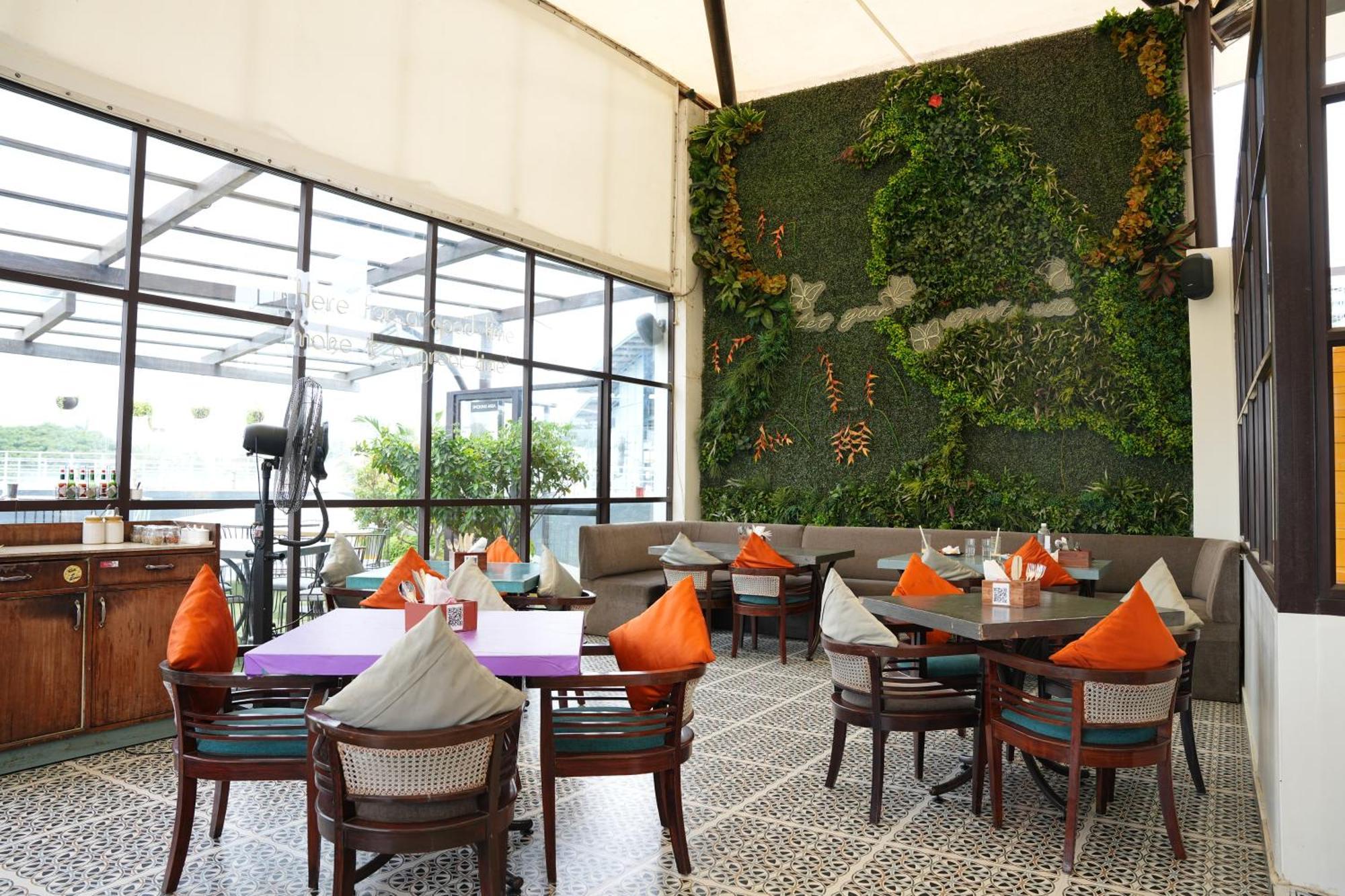 Hotel Vaishnavi Residency