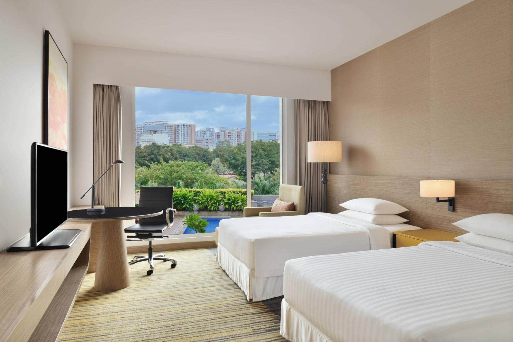 Hotel Courtyard By Marriott Outer Ring Road 5*