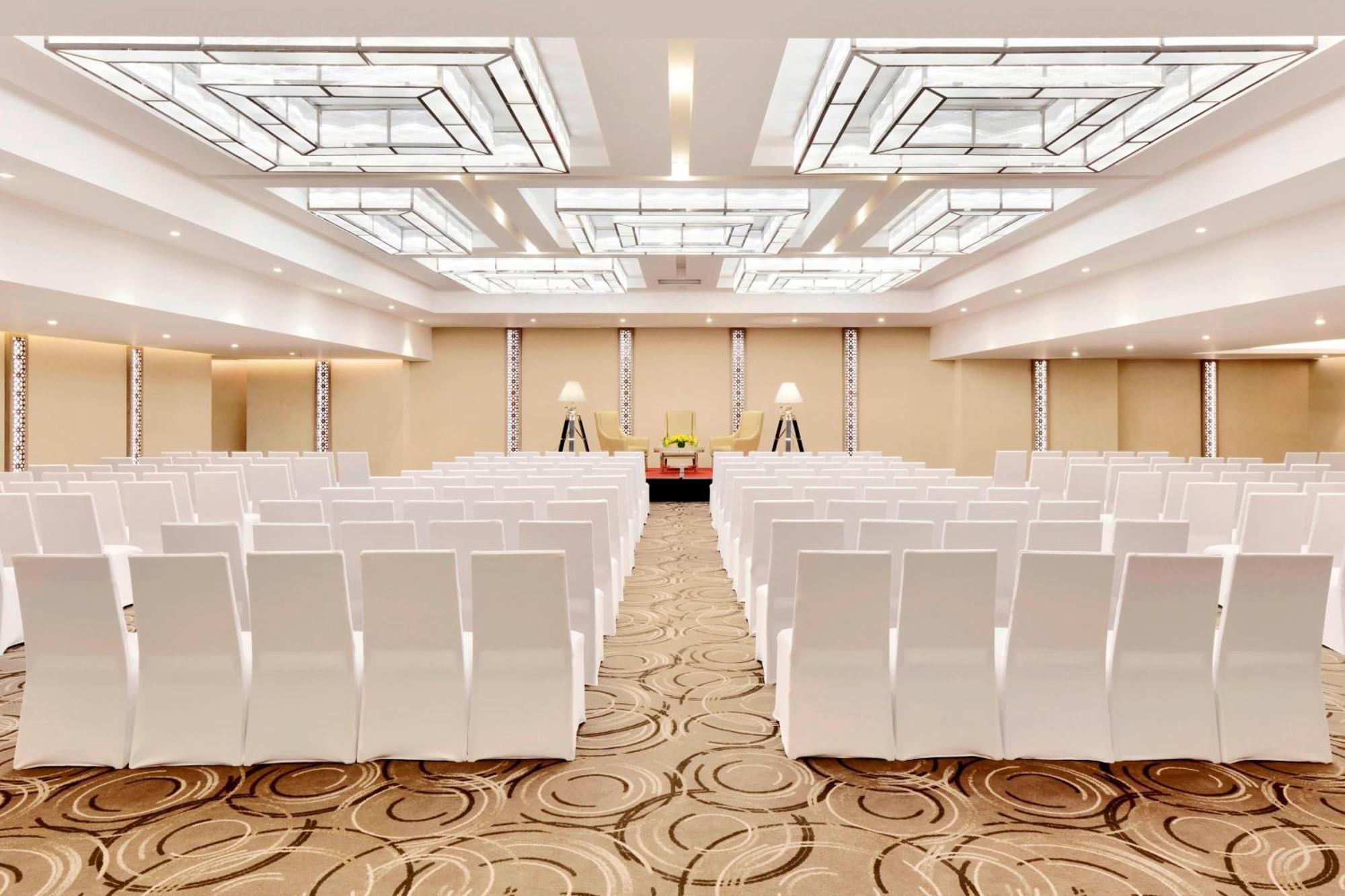 Courtyard By Marriott Hebbal Hotel Bangalore