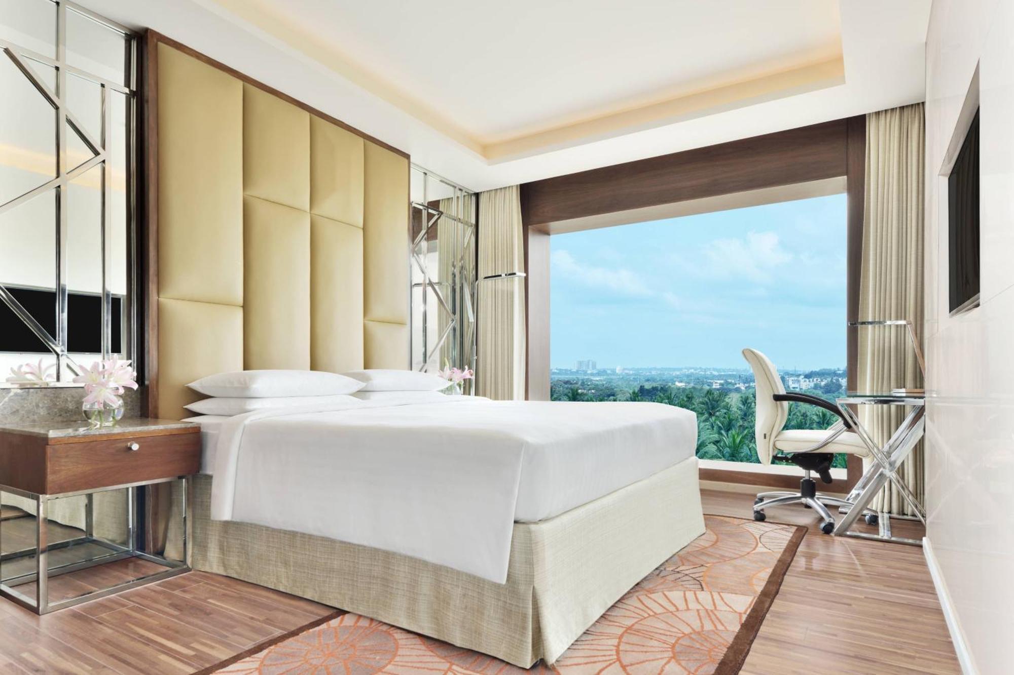 Hotel Courtyard By Marriott Hebbal