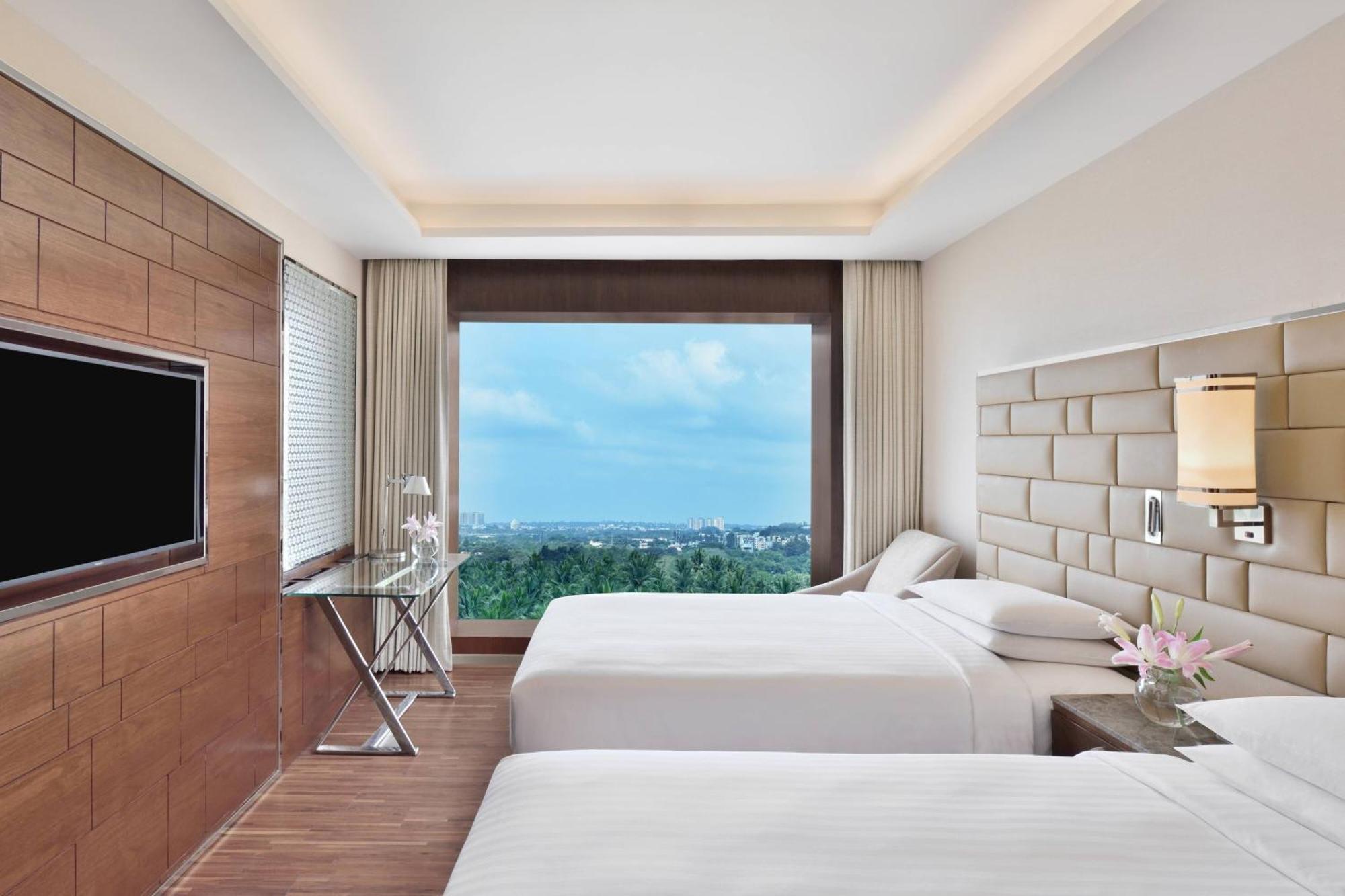 Hotel Courtyard By Marriott Hebbal 5*
