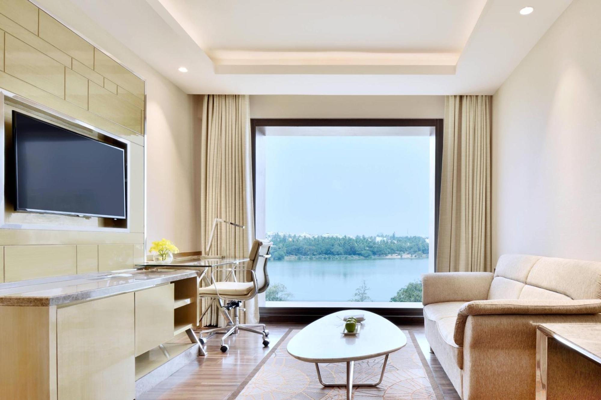 Courtyard By Marriott Hebbal Hotel Bangalore