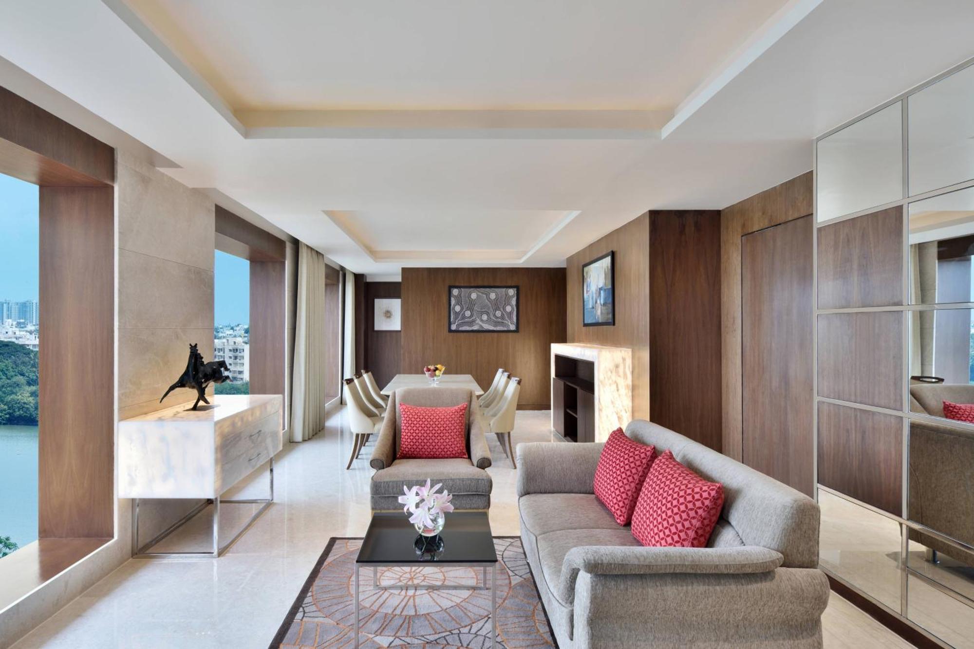 Courtyard By Marriott Hebbal Bangalore