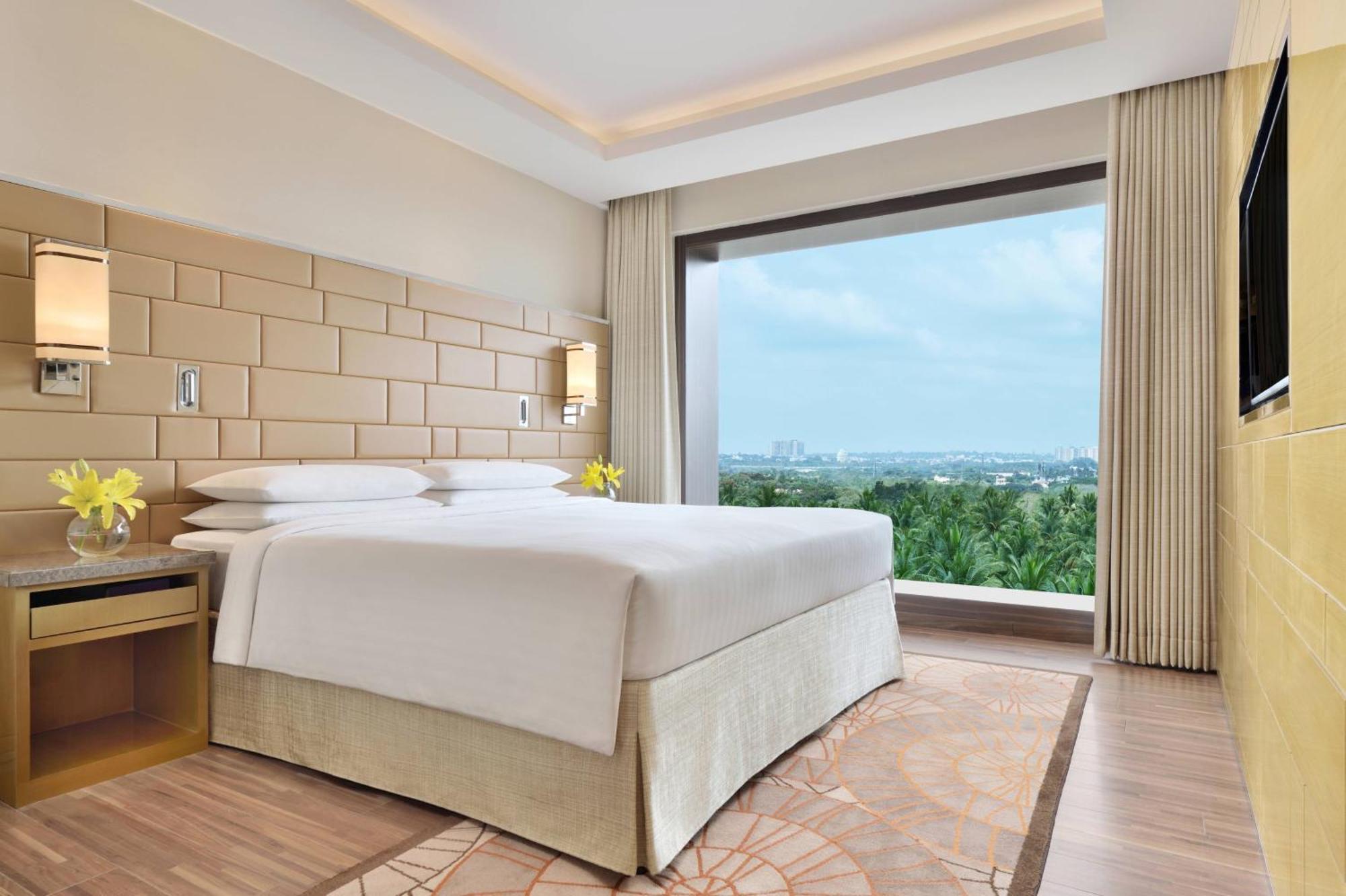 Courtyard By Marriott Hebbal 5* Bangalore