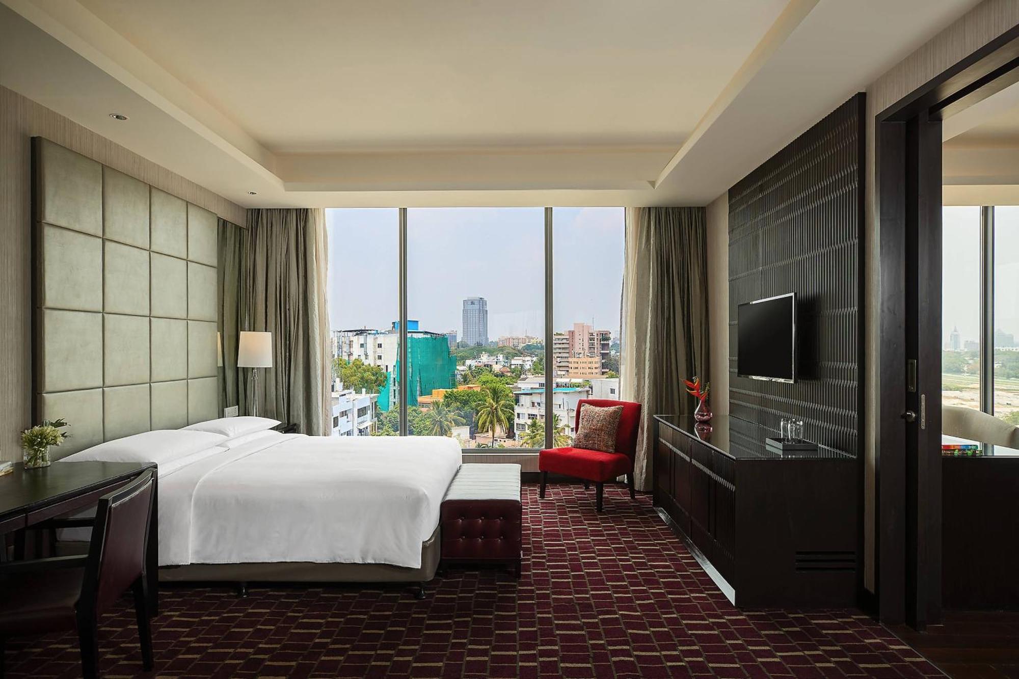 Renaissance Race Course Hotel