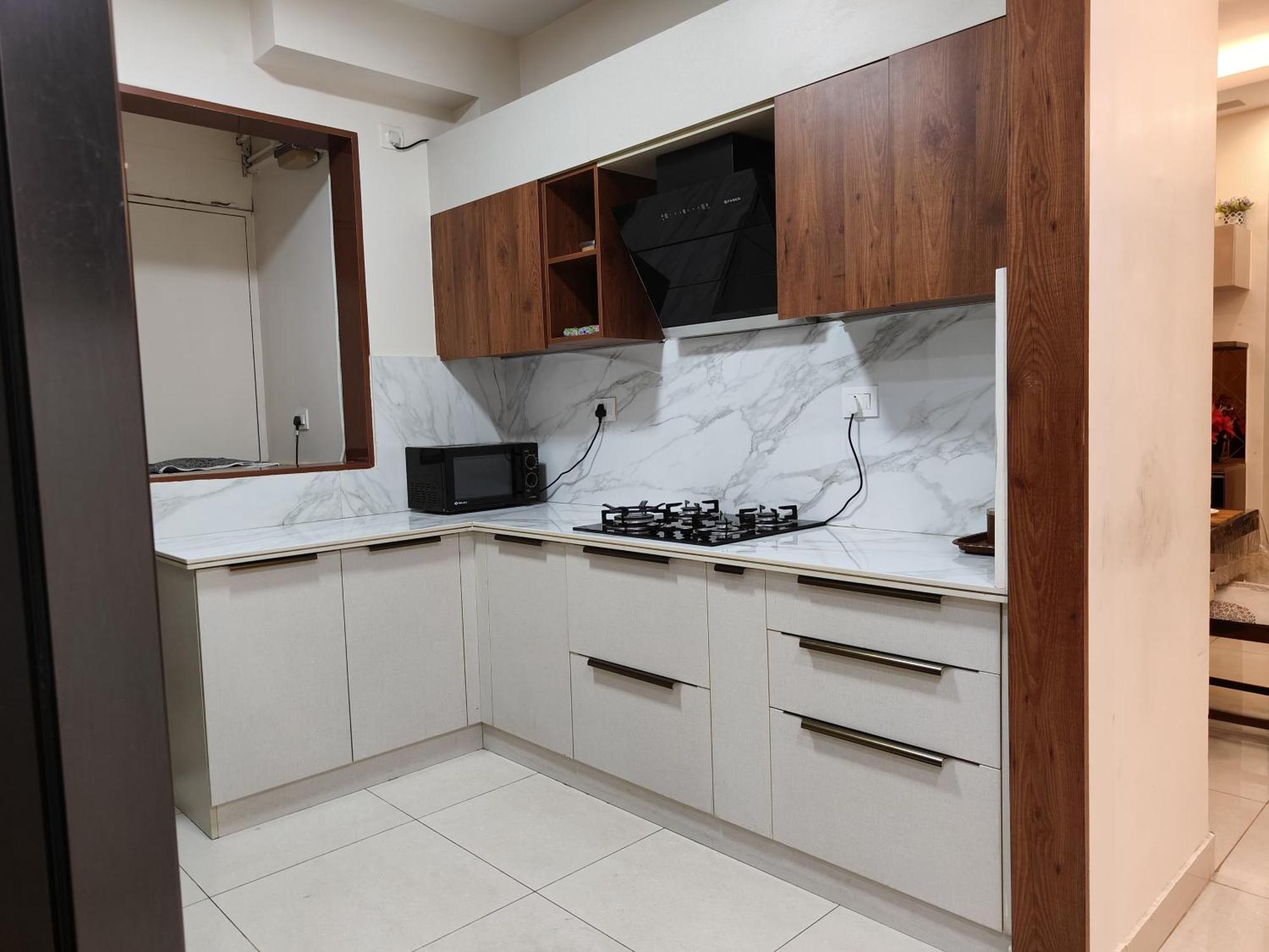 Charming 3bhk 100 Mbps- 19th Floor For Family Apartment Bangalore