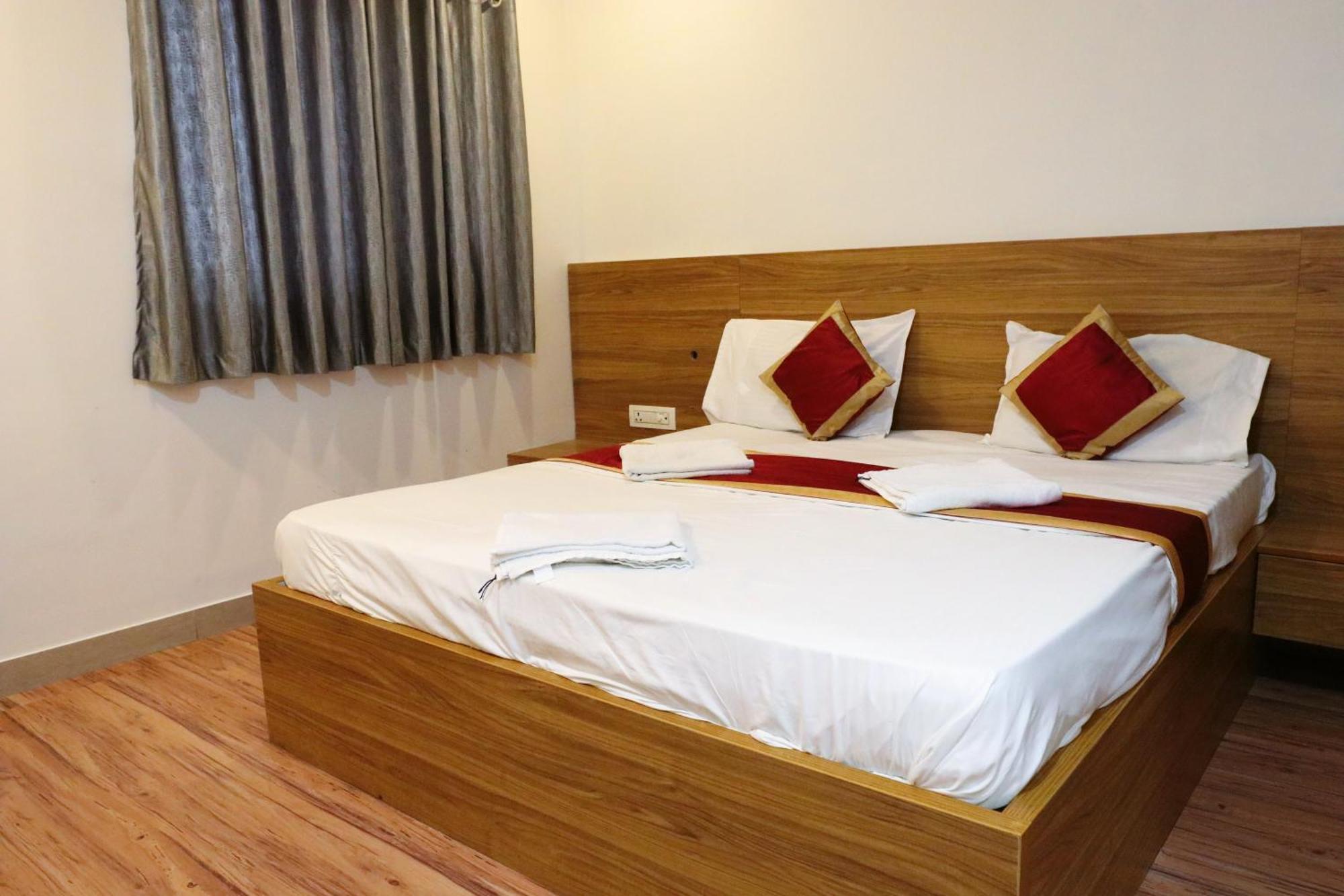 Sai Comforts Hotel 2*