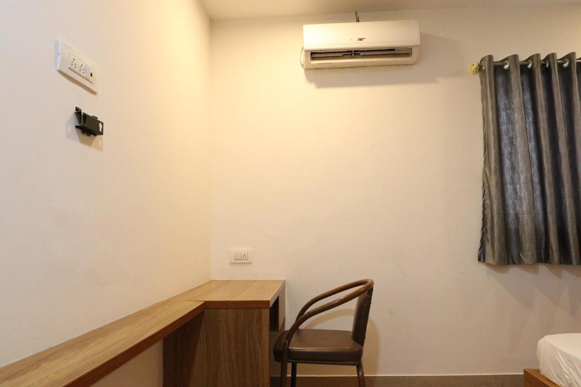 Sai Comforts Hotel