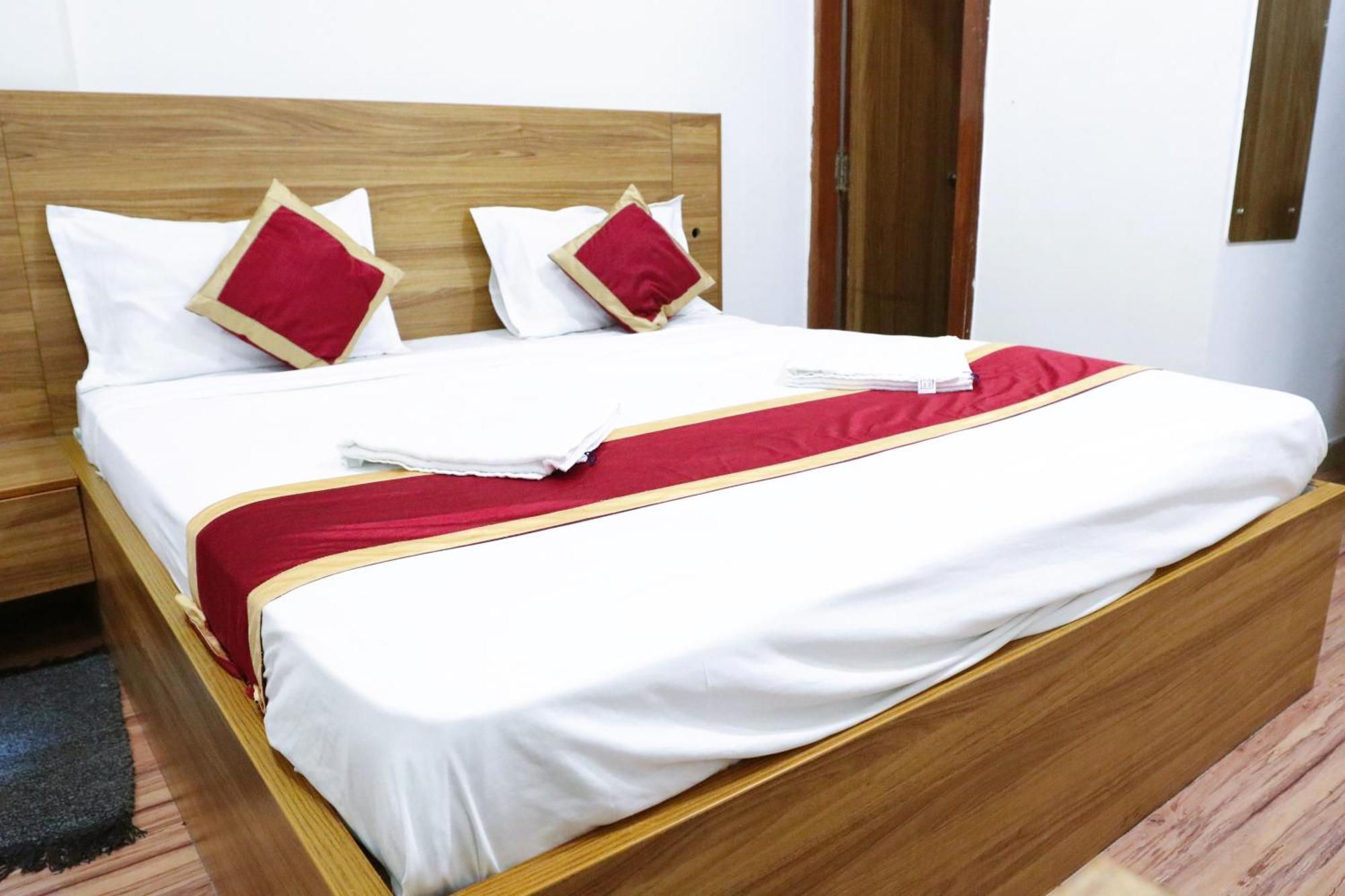 Sai Comforts Hotel