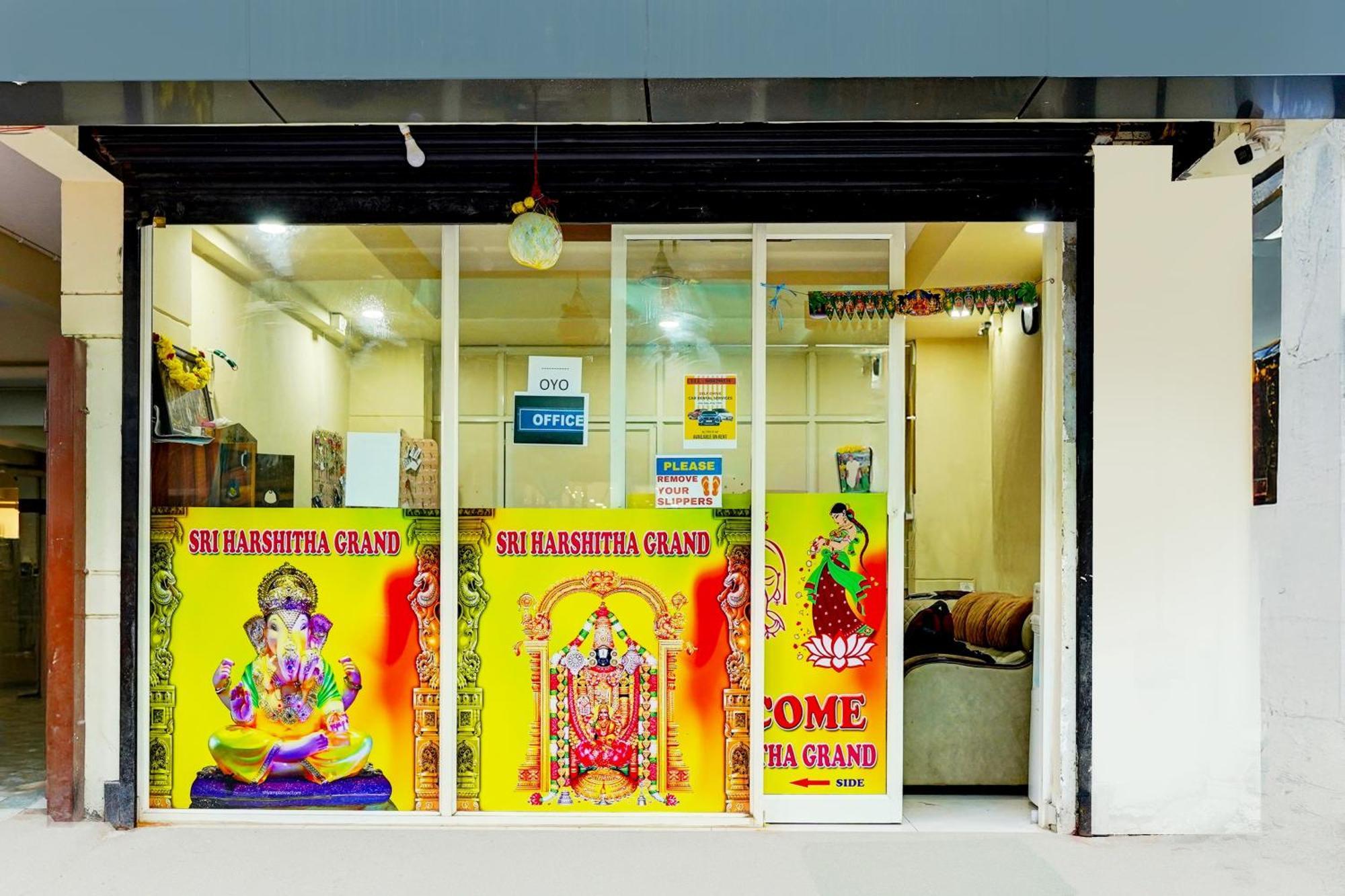O Sri Vishnu Prime Opposite The Salon, Kundalhalli Gate 3*