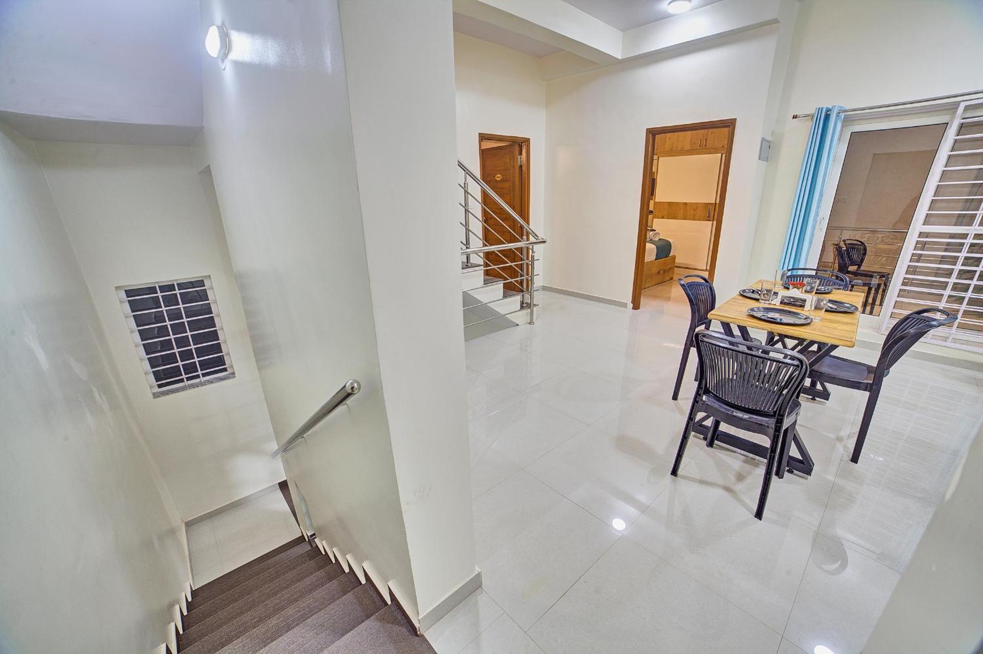 Entire 4 Bedrooms For Family And Group Near Airport Villa