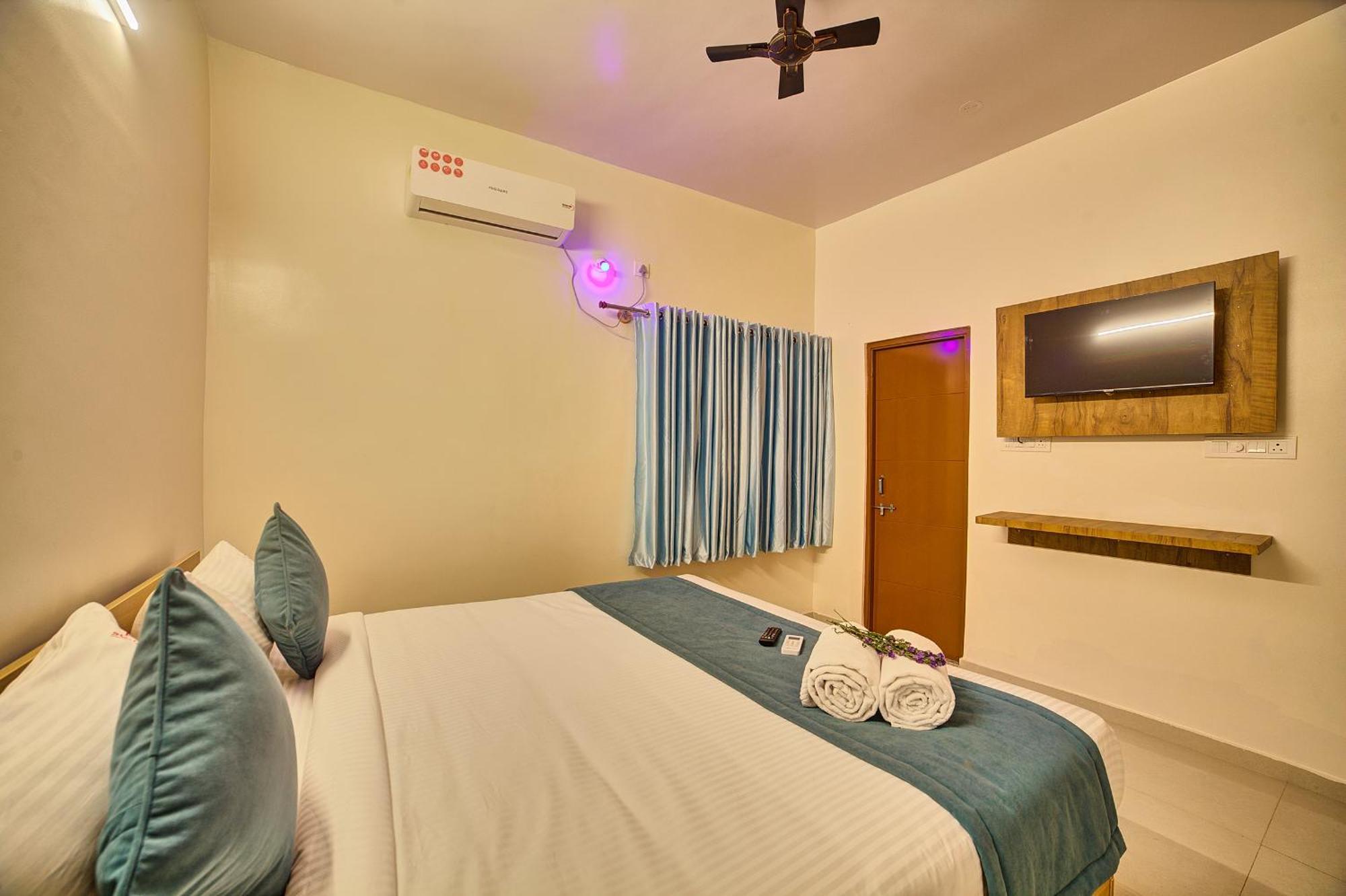 Entire 4 Bedrooms For Family And Group Near Airport Villa *