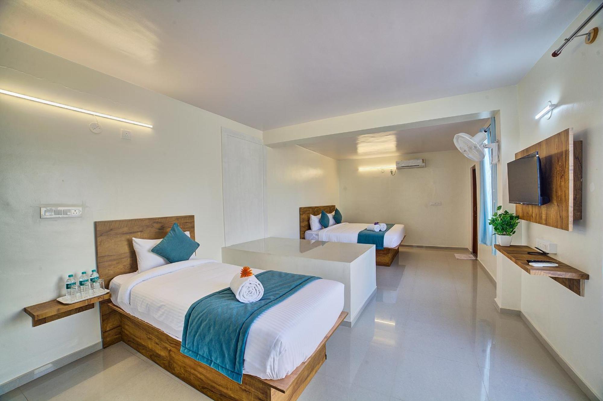 Entire 4 Bedrooms For Family And Group Near Airport *