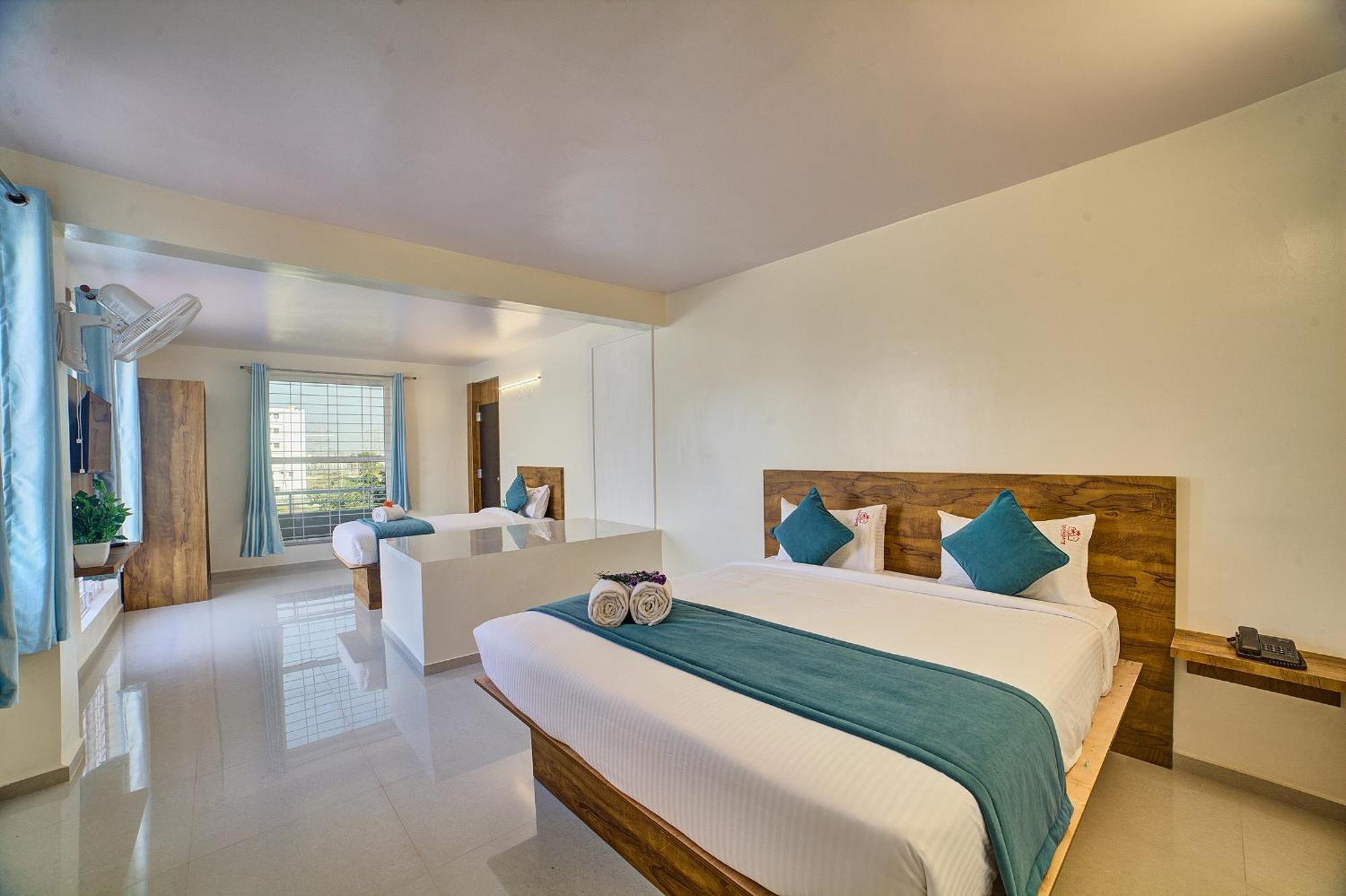 Entire 4 Bedrooms For Family And Group Near Airport Villa *
