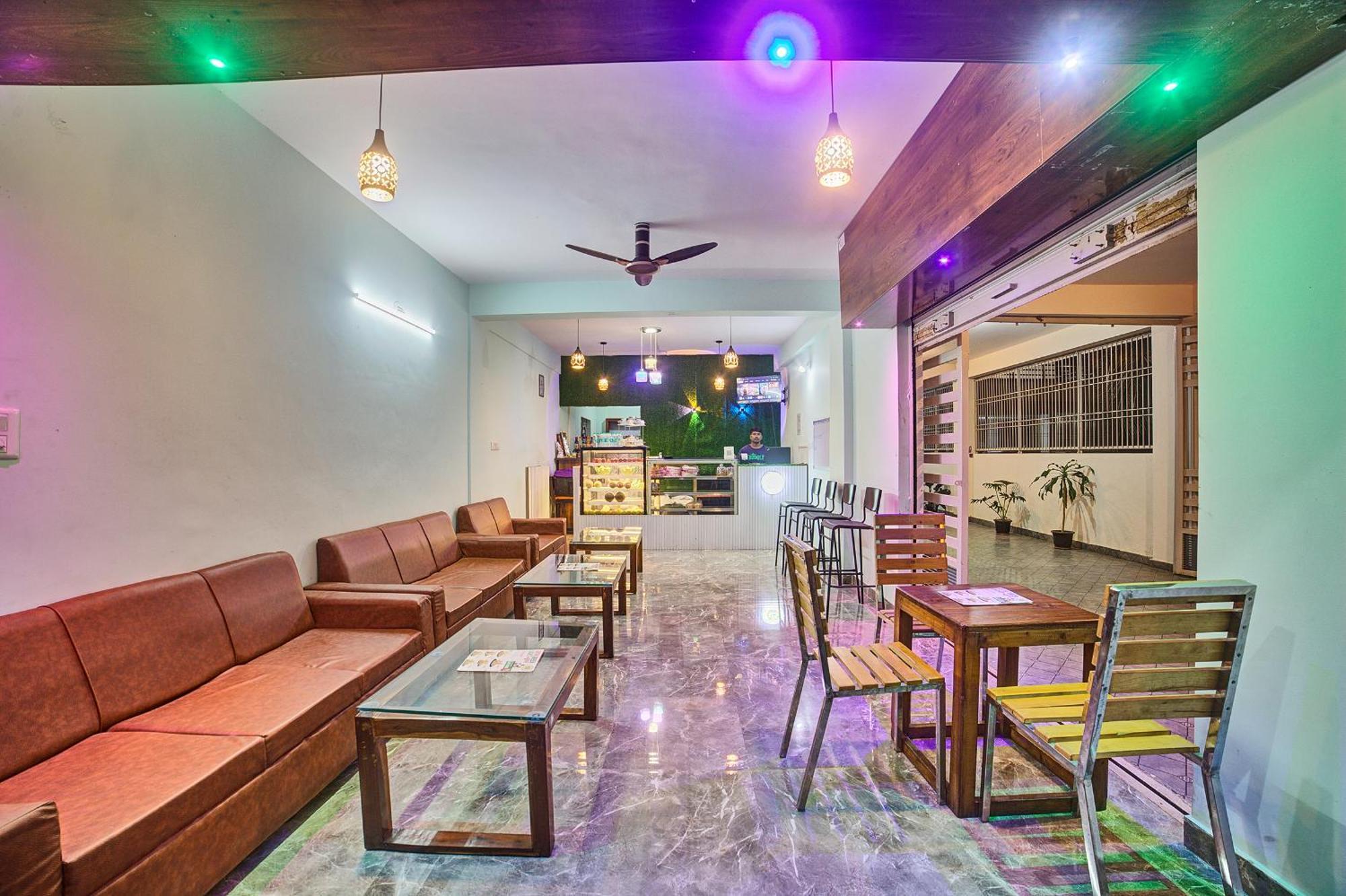 Entire 4 Bedrooms For Family And Group Near Airport Villa