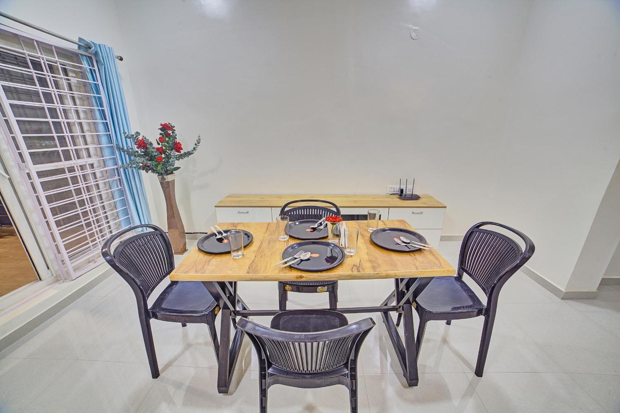Entire 4 Bedrooms For Family And Group Near Airport *