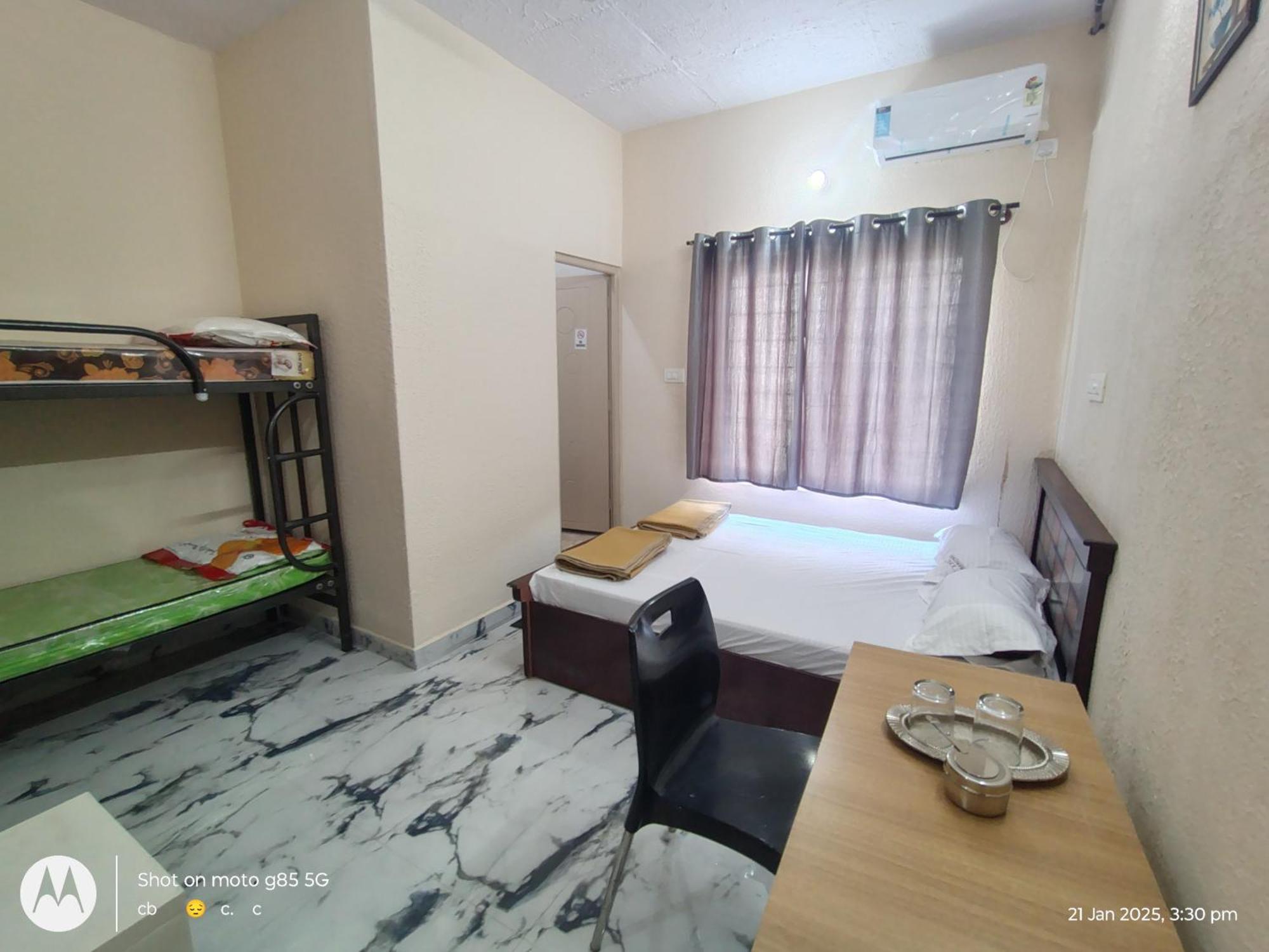 Hotel A P S Heritage *