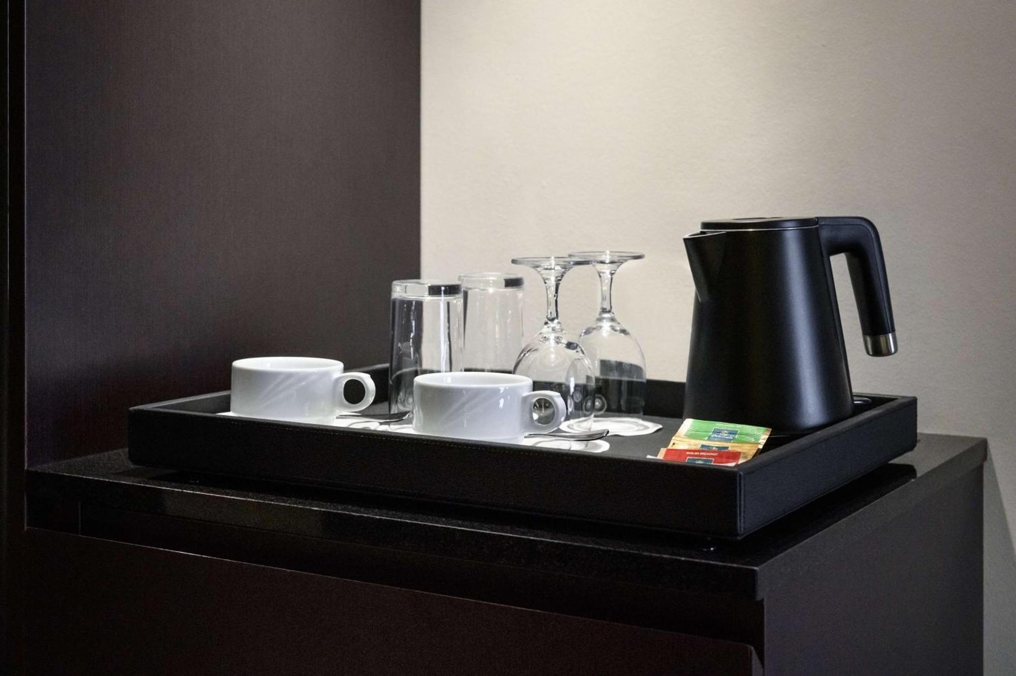 Country & By Radisson, Hebbal Road 4*