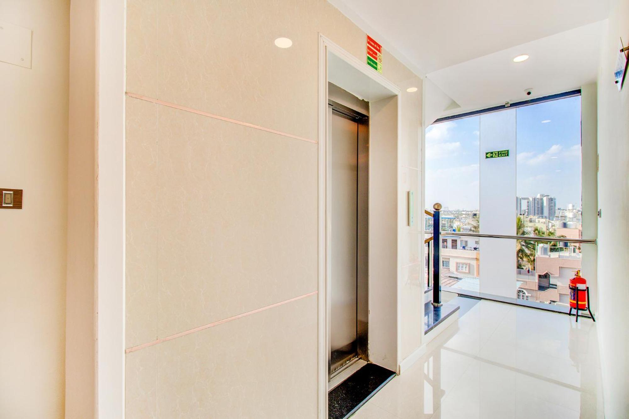 Hotel Fabhotel The Royal - Nr Gopalan Innovation Mall 3*