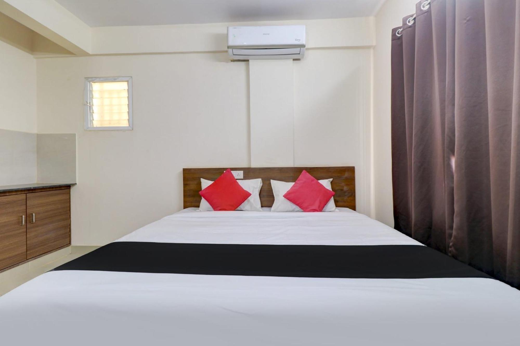 O Elite Lifestyle Red Rose Near 7d Voyage Bangalore