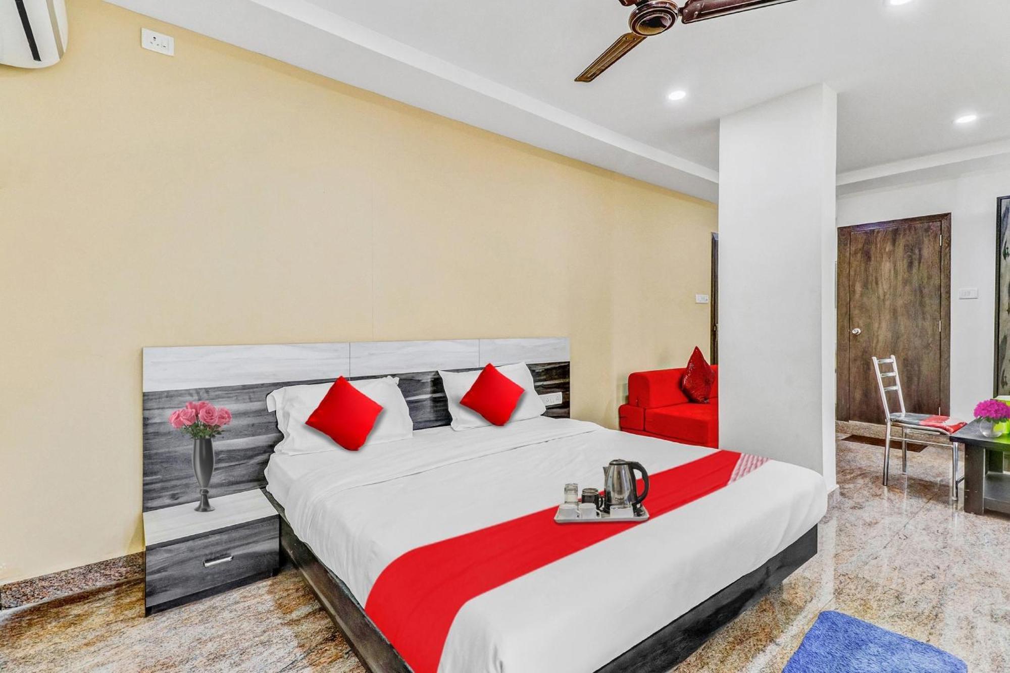 Hotel O Lavish Residency