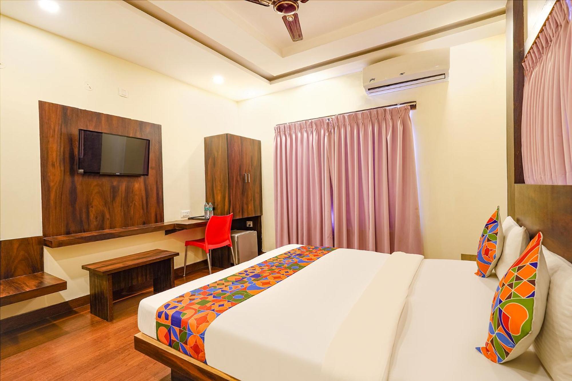 Fabhotel Royal Wood Premier - Domlur 3*