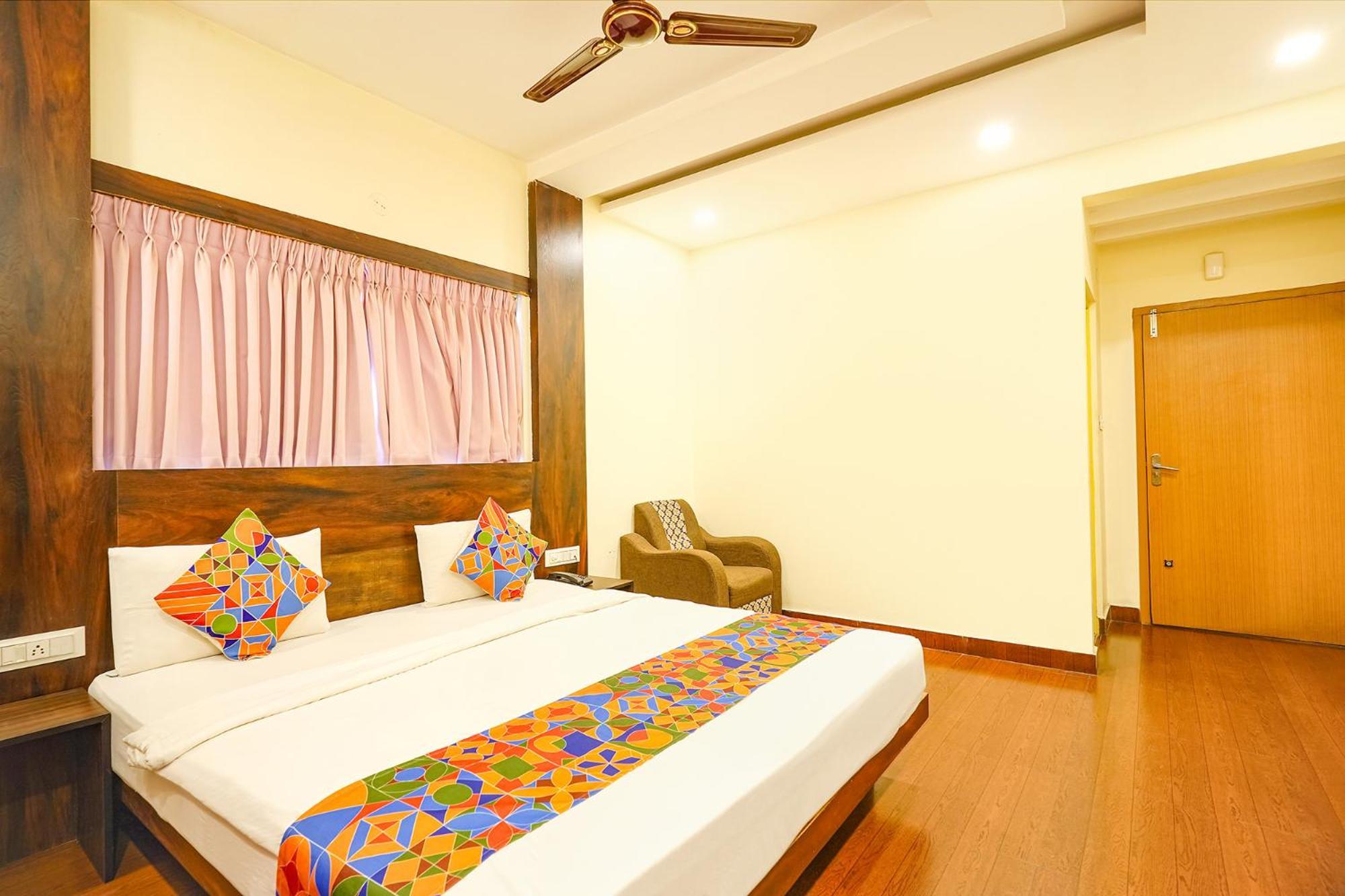 Fabhotel Royal Wood Premier - Domlur 3*