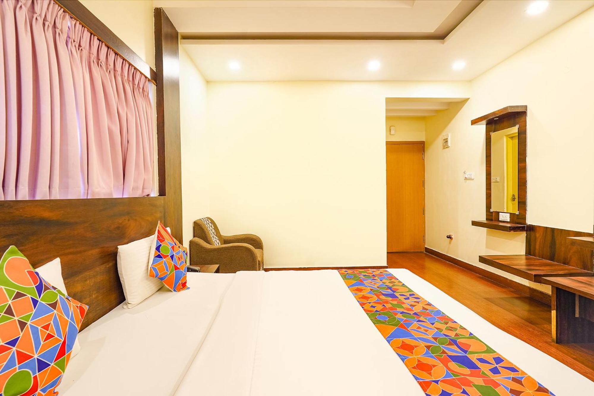 Fabhotel Royal Wood Premier - Domlur 3* Bangalore