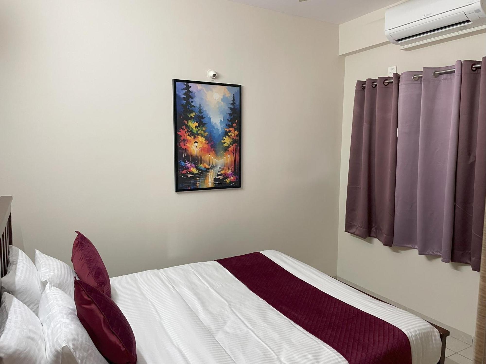 Deluxe 2bhk Family And Business Service Apartments, Raj Royale Retreats Apartment *