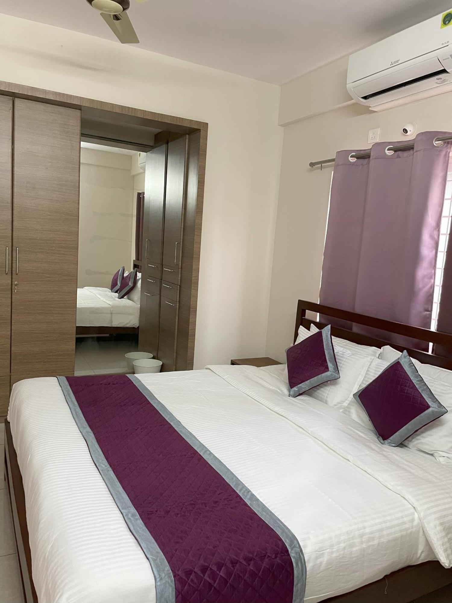 Deluxe 2bhk Family And Business Service Apartments, Raj Royale Retreats *
