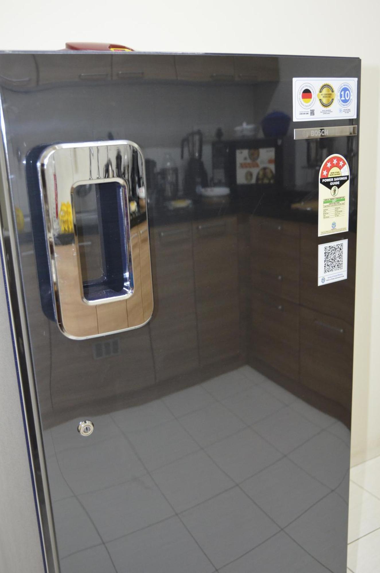 Apartment Deluxe 2bhk Family And Business Service Apartments, Raj Royale Retreats