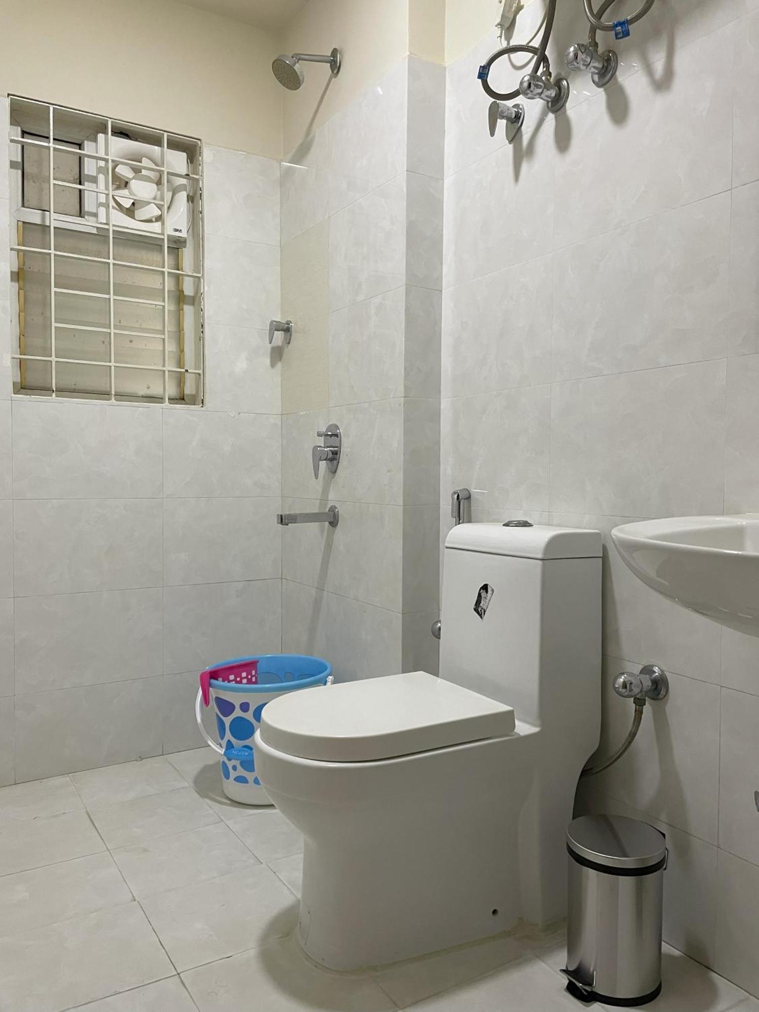 Deluxe 2bhk Family And Business Service Apartments, Raj Royale Retreats Bangalore