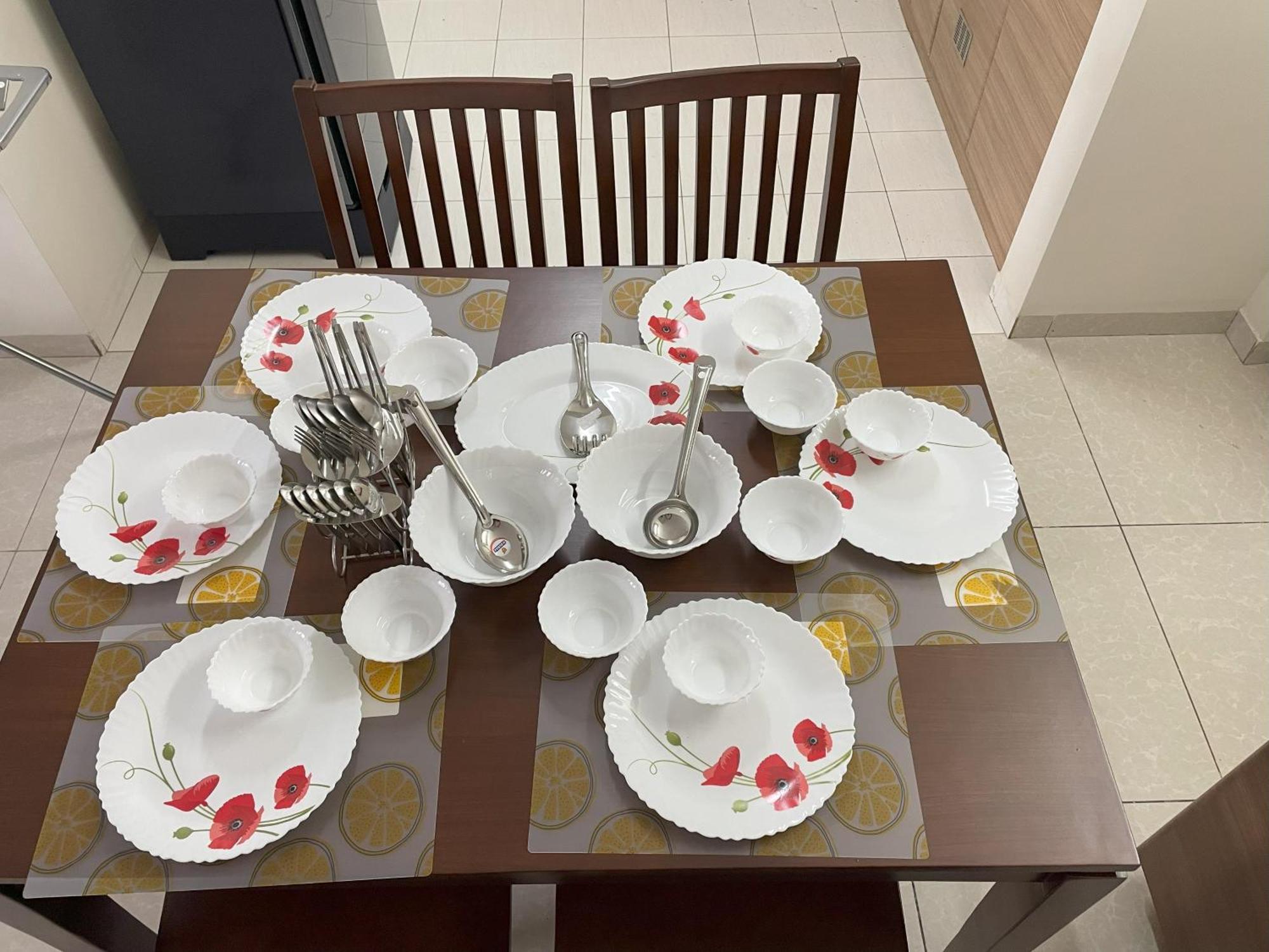 Deluxe 2bhk Family And Business Service Apartments, Raj Royale Retreats * Bangalore