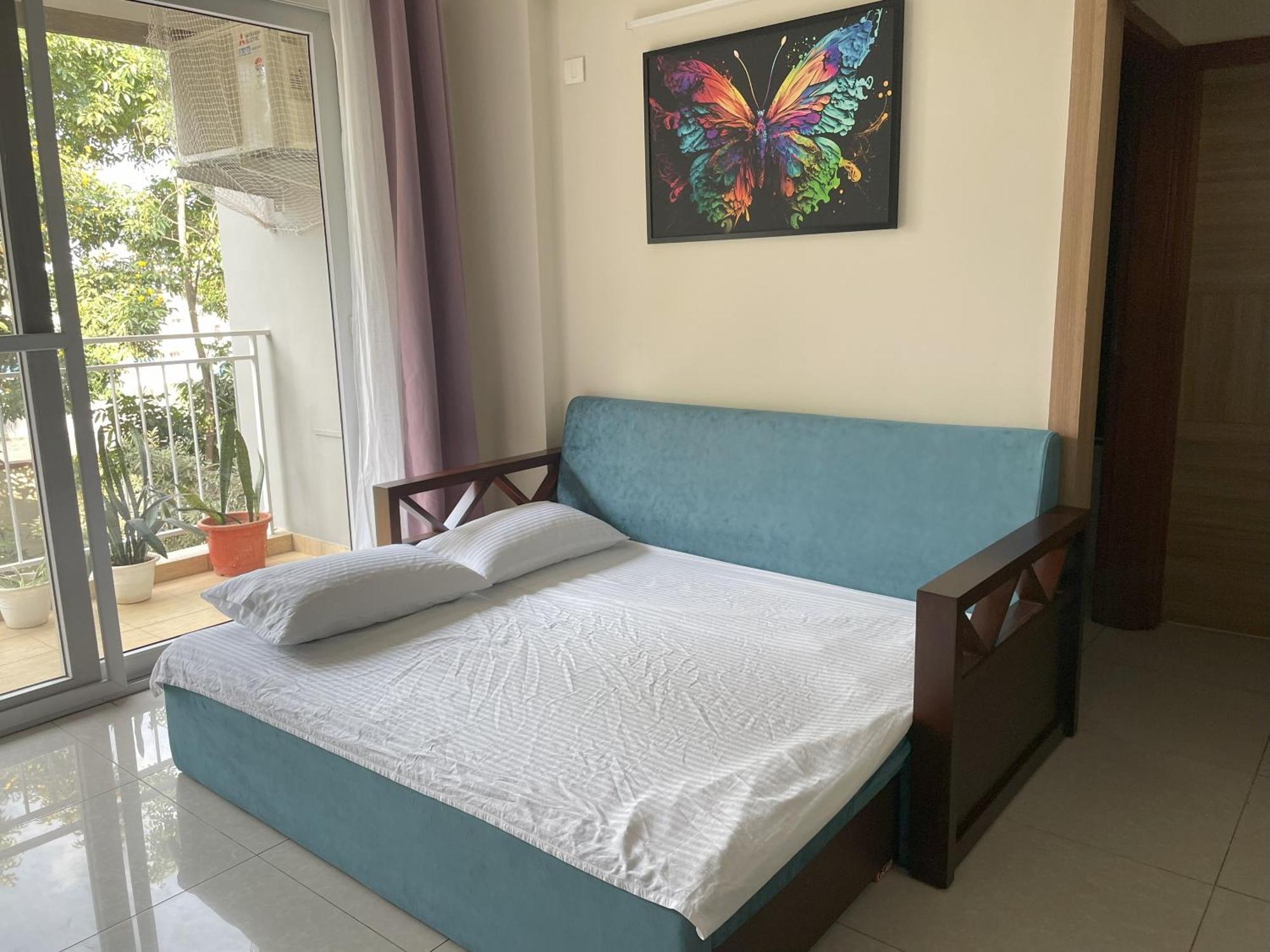 Deluxe 2bhk Family And Business Service Apartments, Raj Royale Retreats * Bangalore