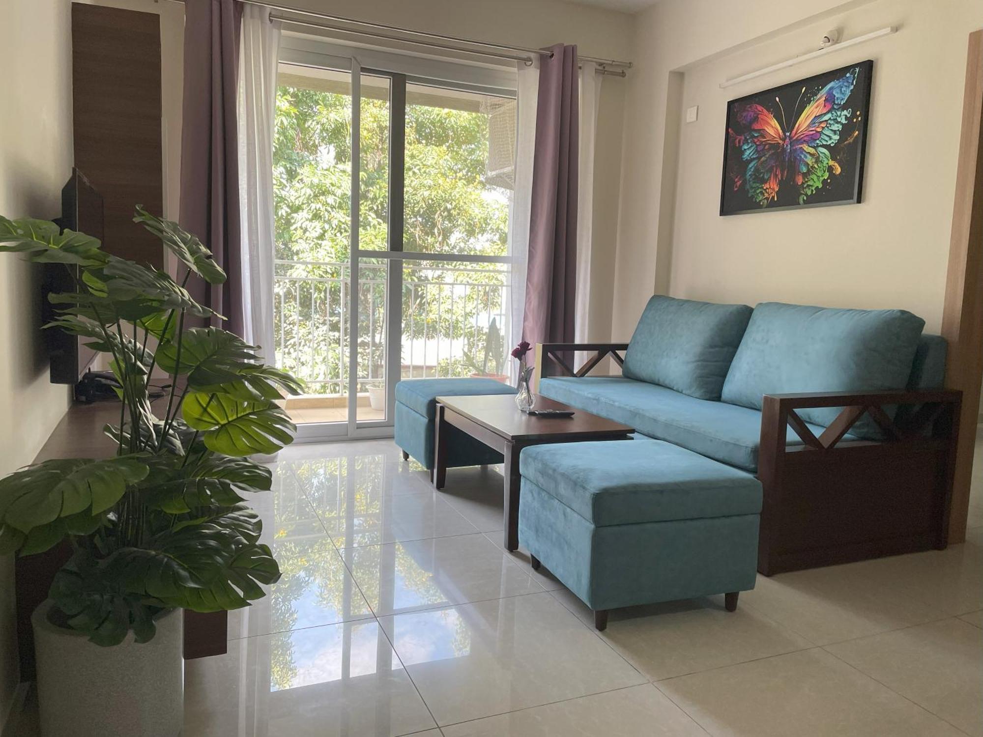 Apartment Deluxe 2bhk Family And Business Service Apartments, Raj Royale Retreats *