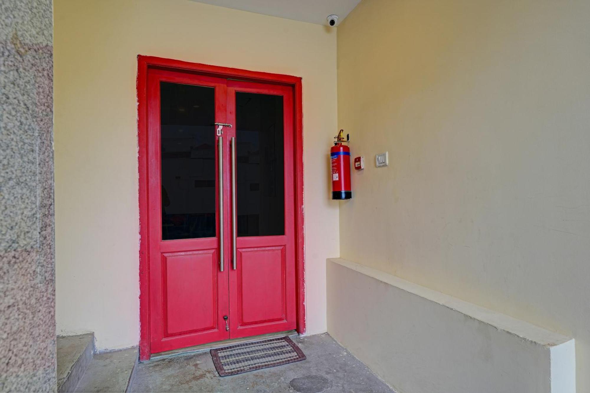 Super Townhouse Ramamurthy Nagar Formerly Navya International