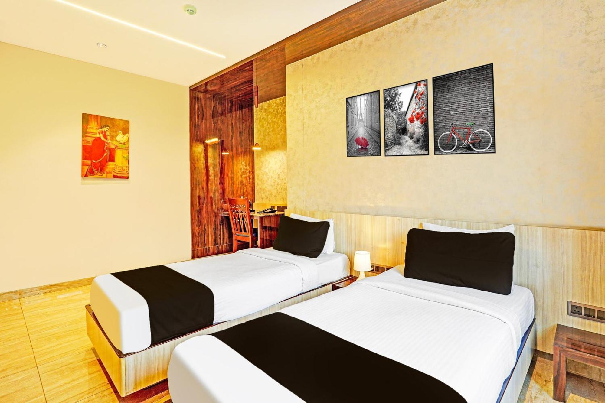 Super Townhouse Indiranagar Hotel