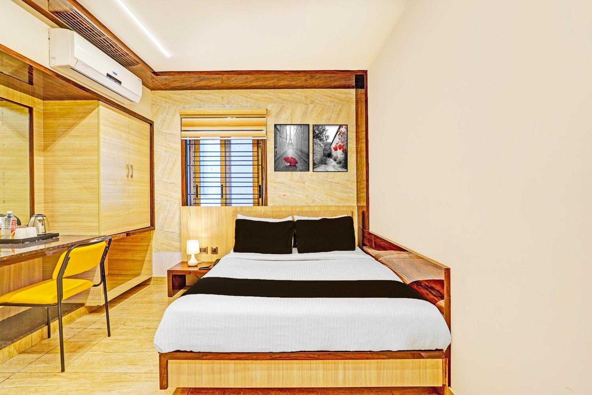 Super Townhouse Indiranagar Hotel