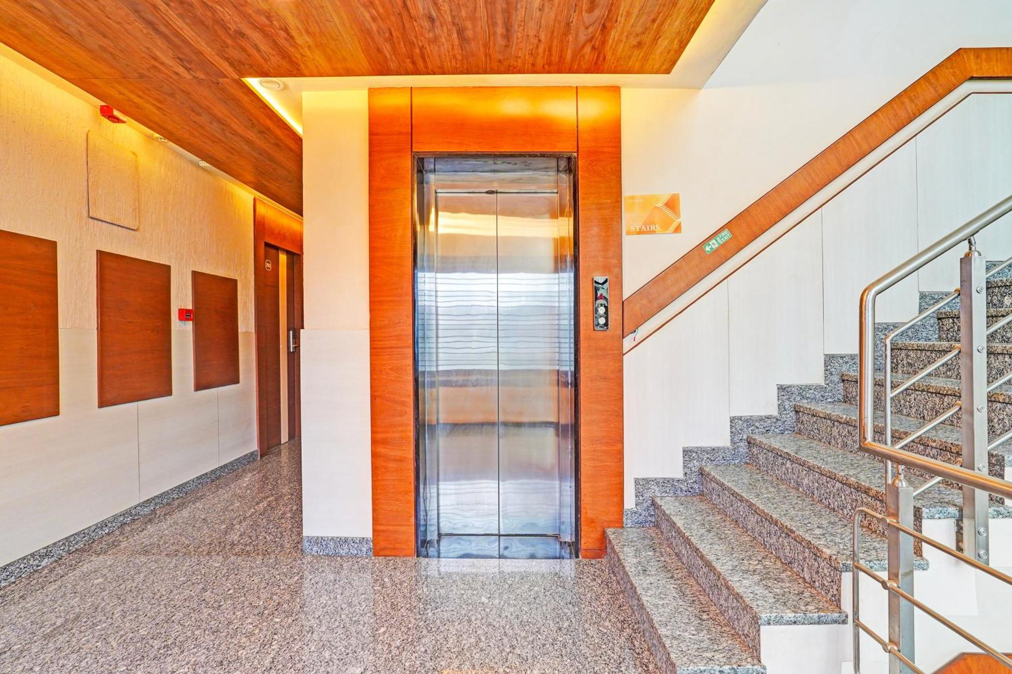 Hotel Super Townhouse Indiranagar 3*