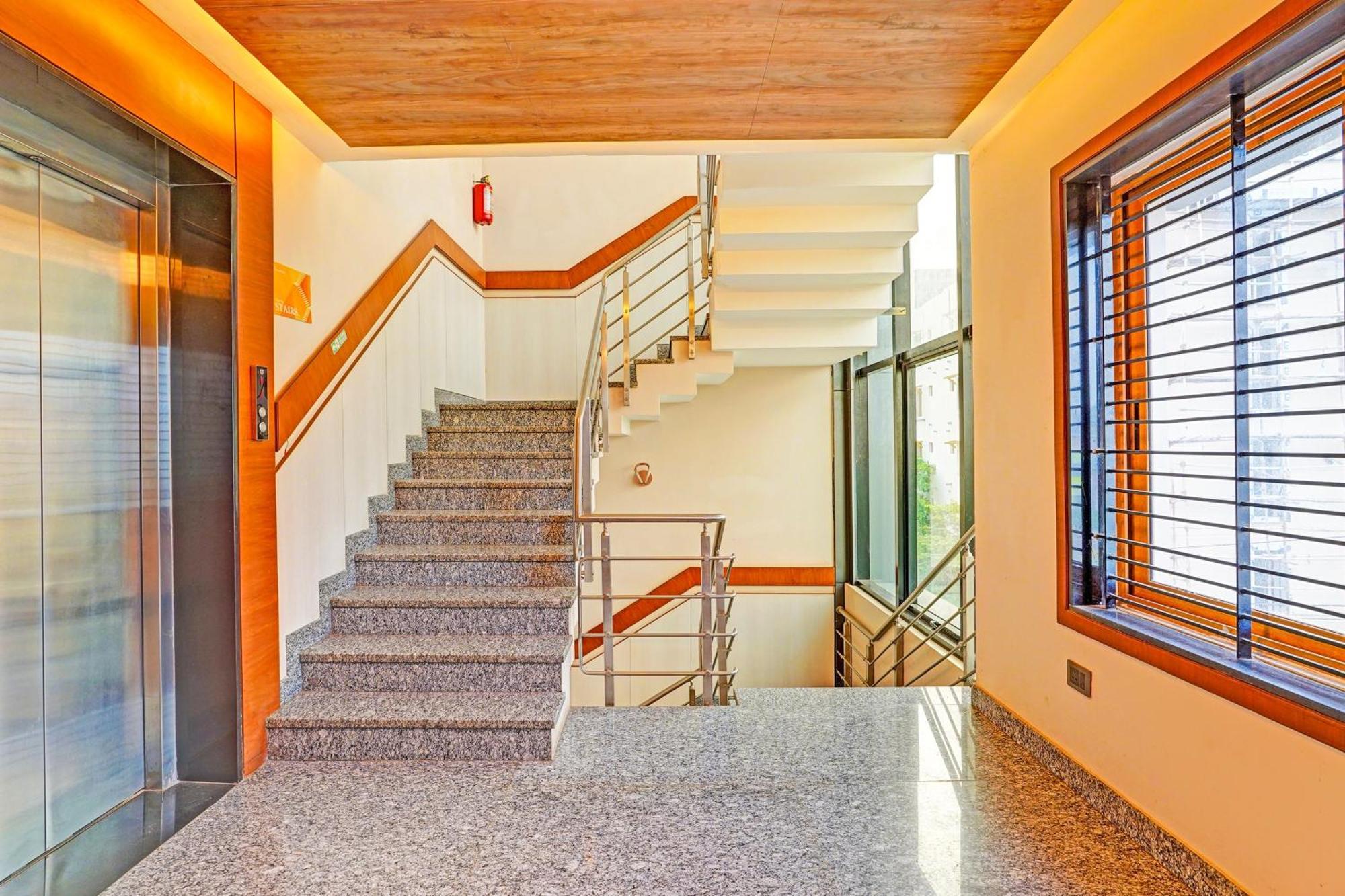 Hotel Super Townhouse Indiranagar Bangalore