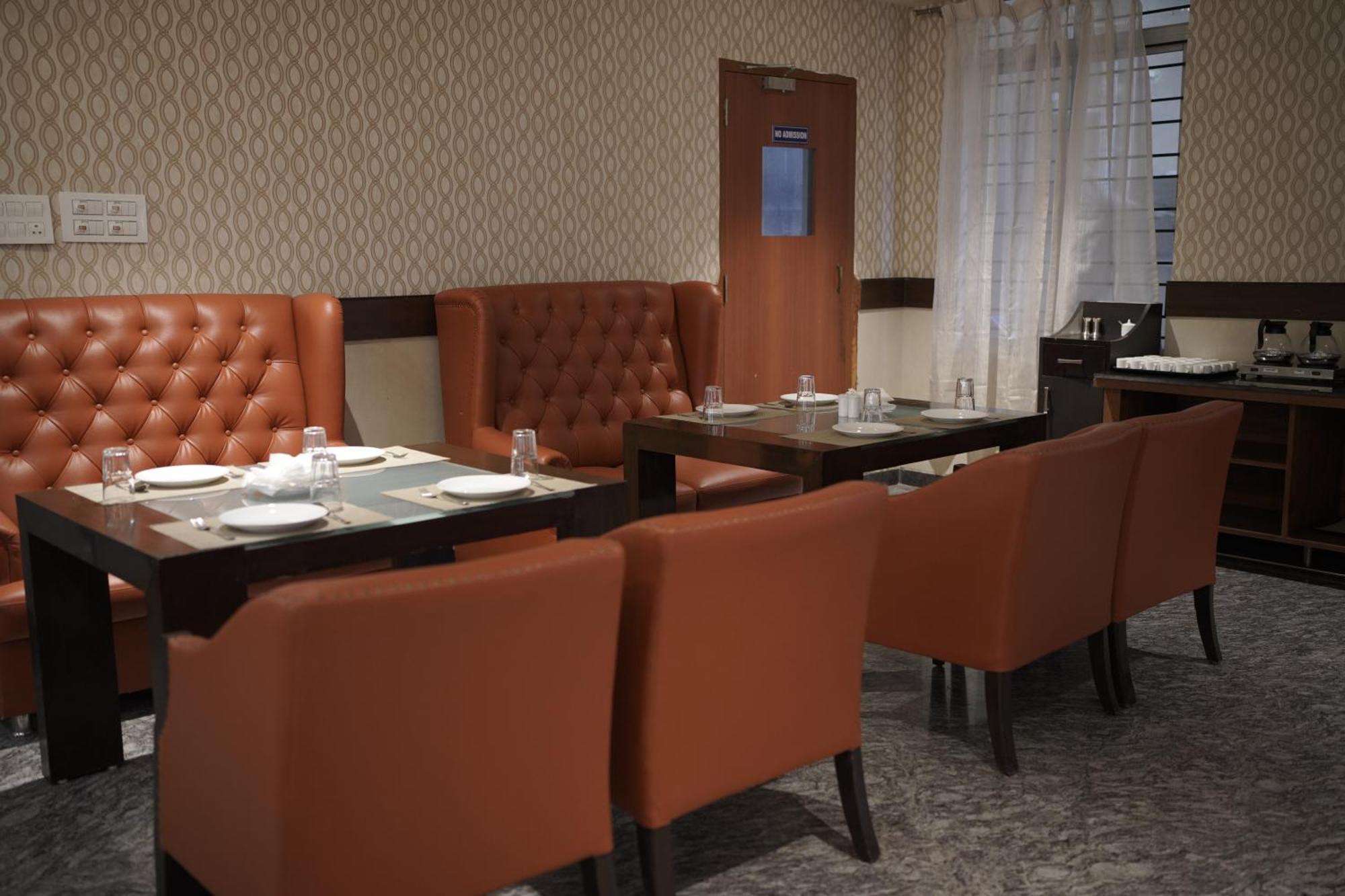Hotel Vista Suites, 3*