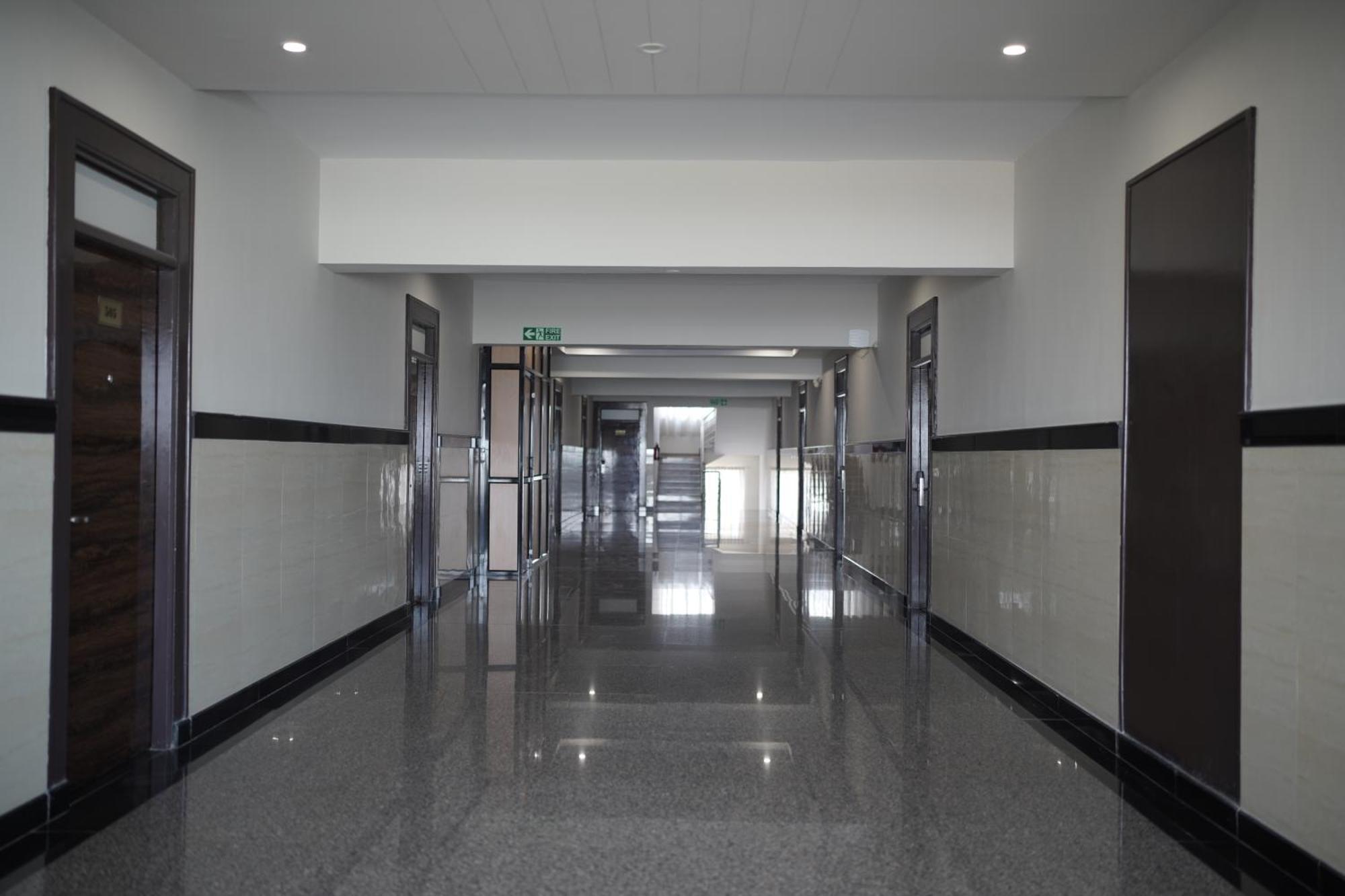 Vista Suites, Hotel