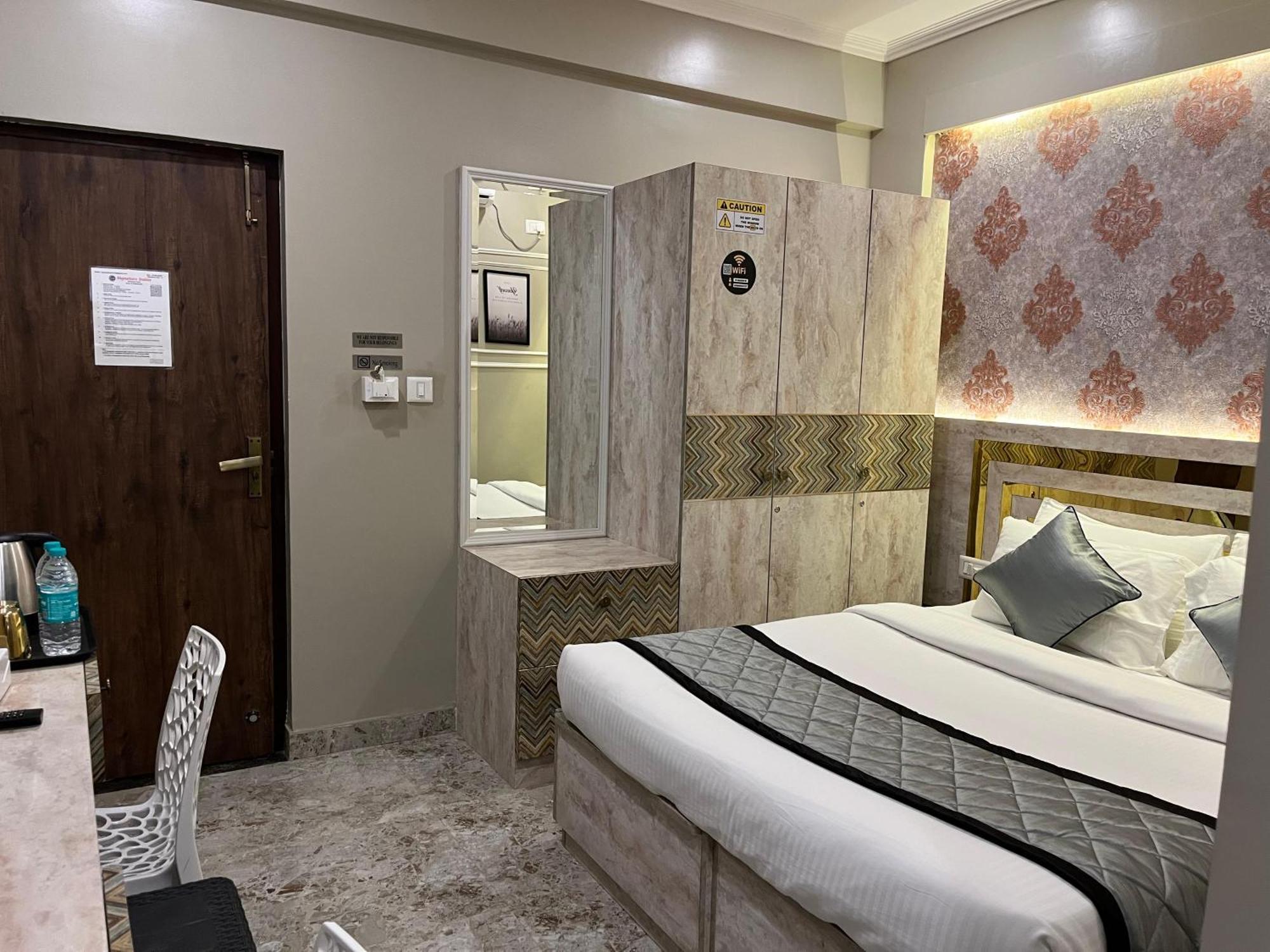 Lg Hotel