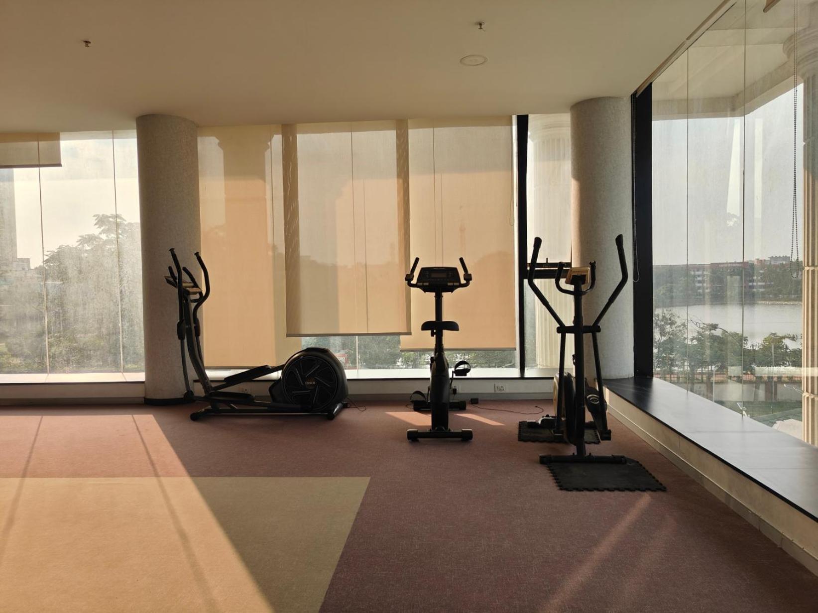 Apartment Modern 3bhk With Fully Equipped Kitchen On 15floor Only For Families
