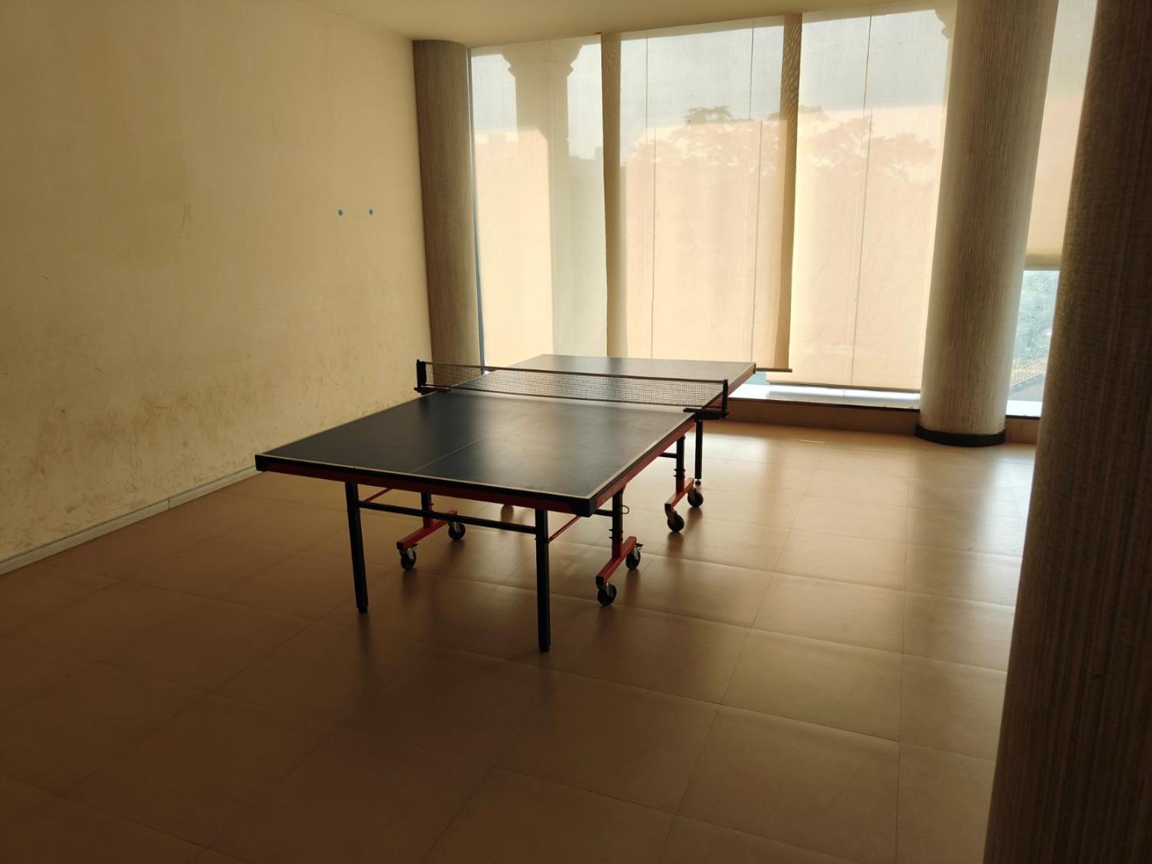 Modern 3bhk With Fully Equipped Kitchen On 15floor Only For Families