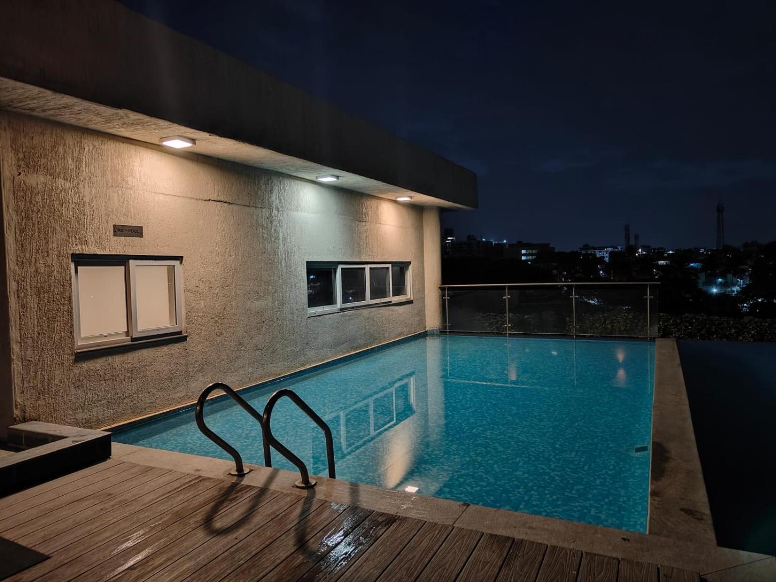 Apartment Modern 3bhk With Fully Equipped Kitchen On 15floor Only For Families